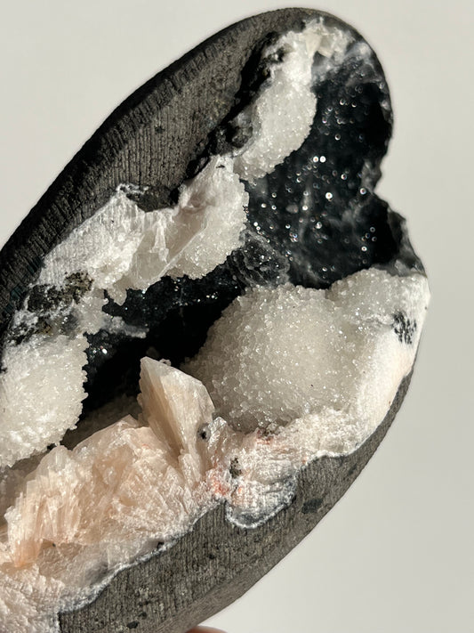 Black Chalcedony with Peach Stilbite and White Druzy Chalcedony Geode Cave in Basalt R