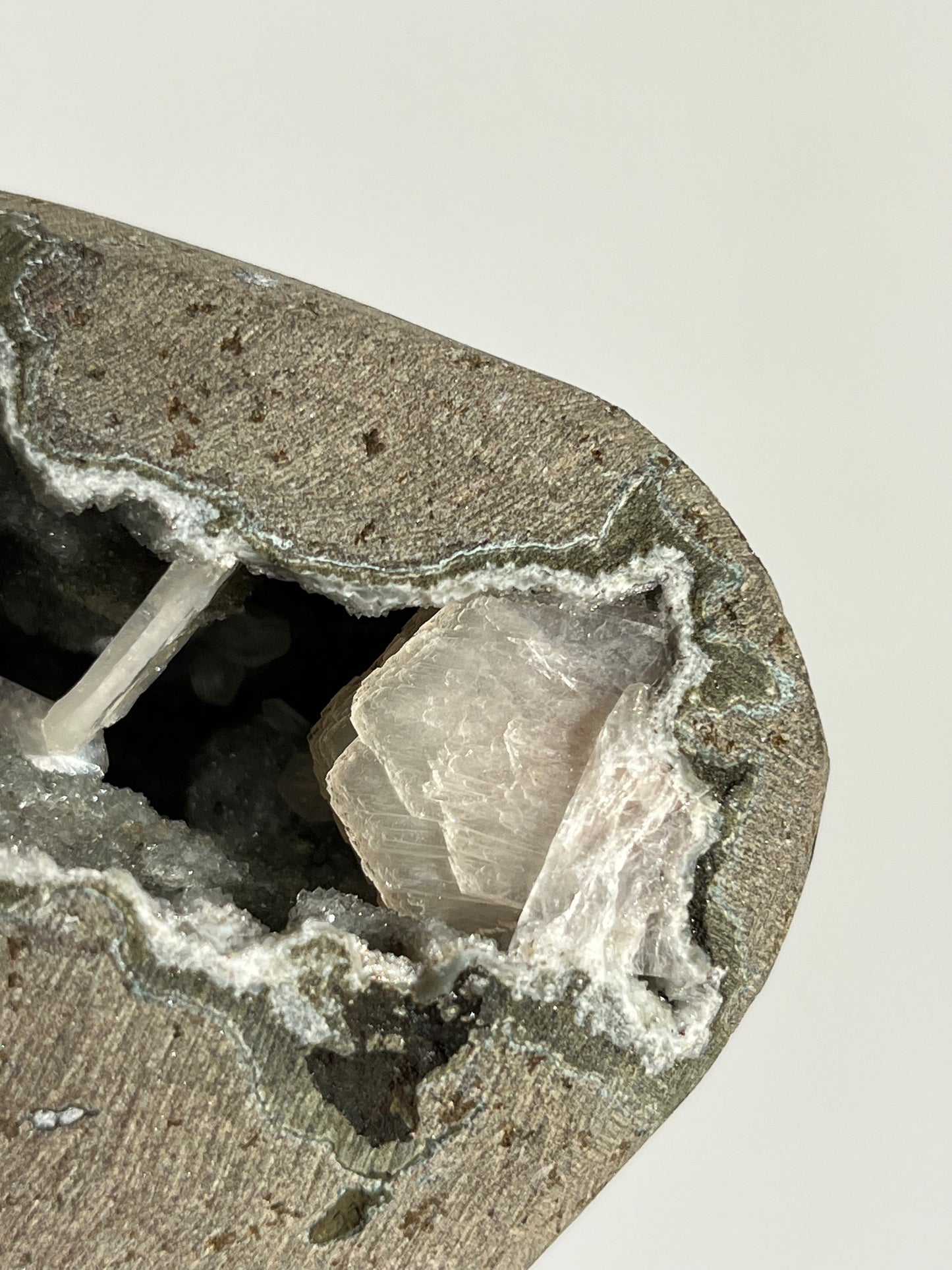 Grey Chalcedony with Peach Stilbite Geode Cave in Basalt W