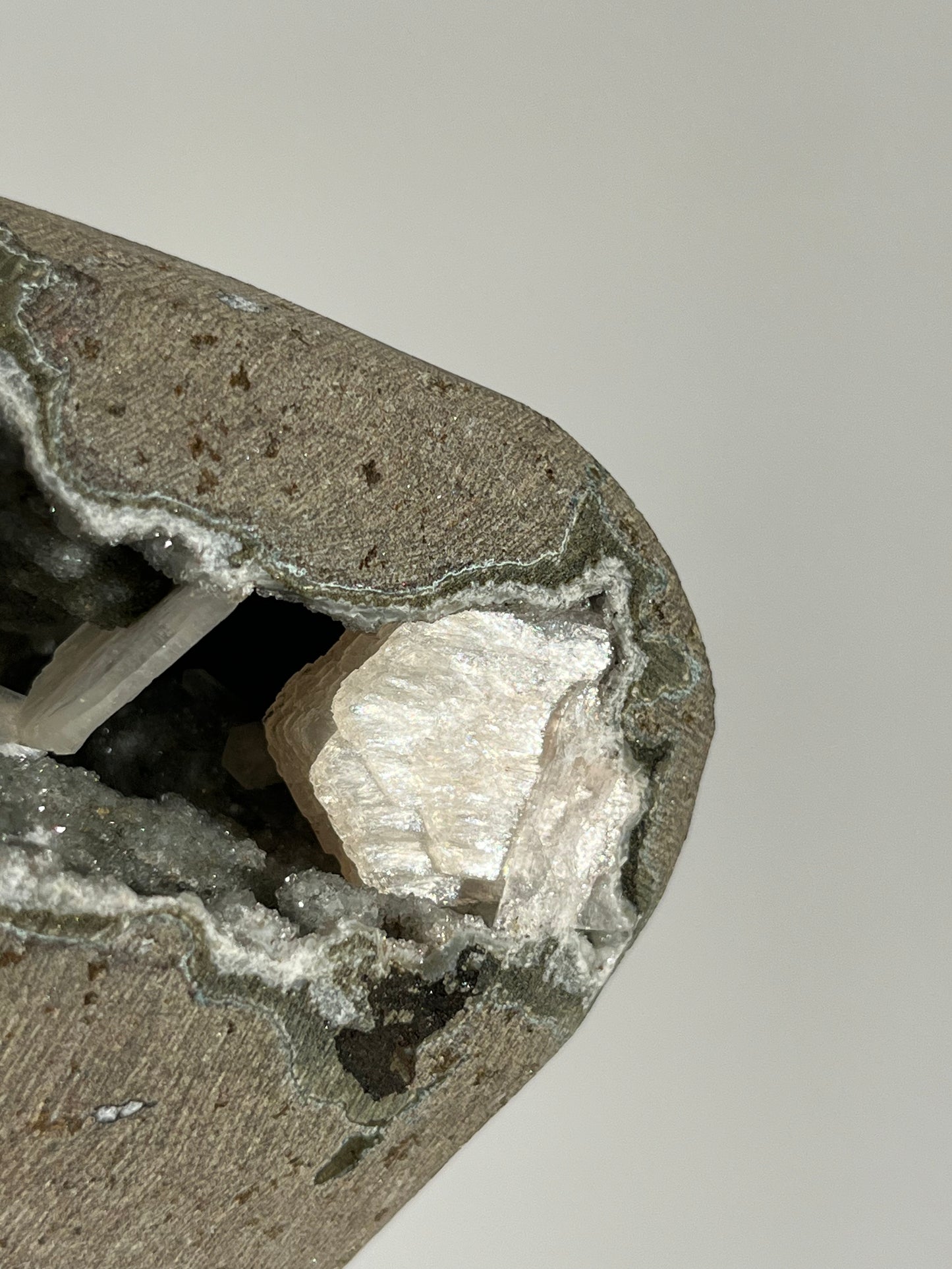 Grey Chalcedony with Peach Stilbite Geode Cave in Basalt W