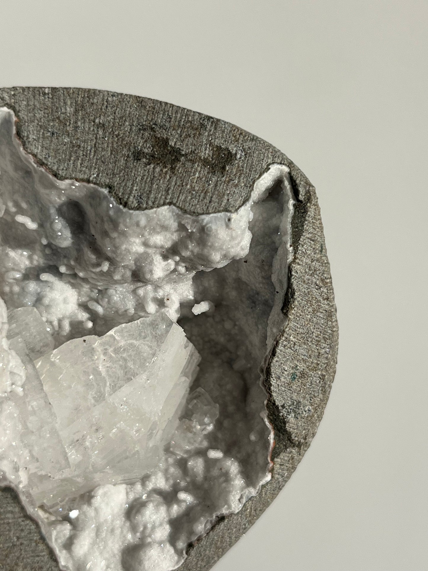 Pseudostalactitic White Chalcedony with Apophyllite Geode Cave in Basalt AD
