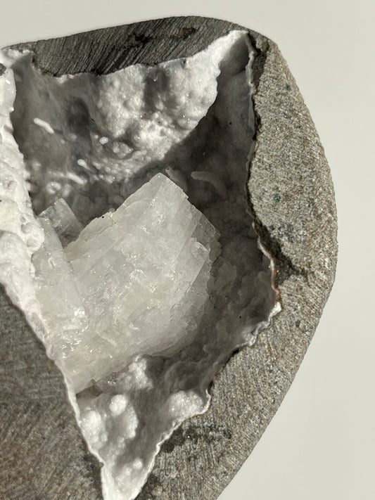 Pseudostalactitic White Chalcedony with Apophyllite Geode Cave in Basalt AD