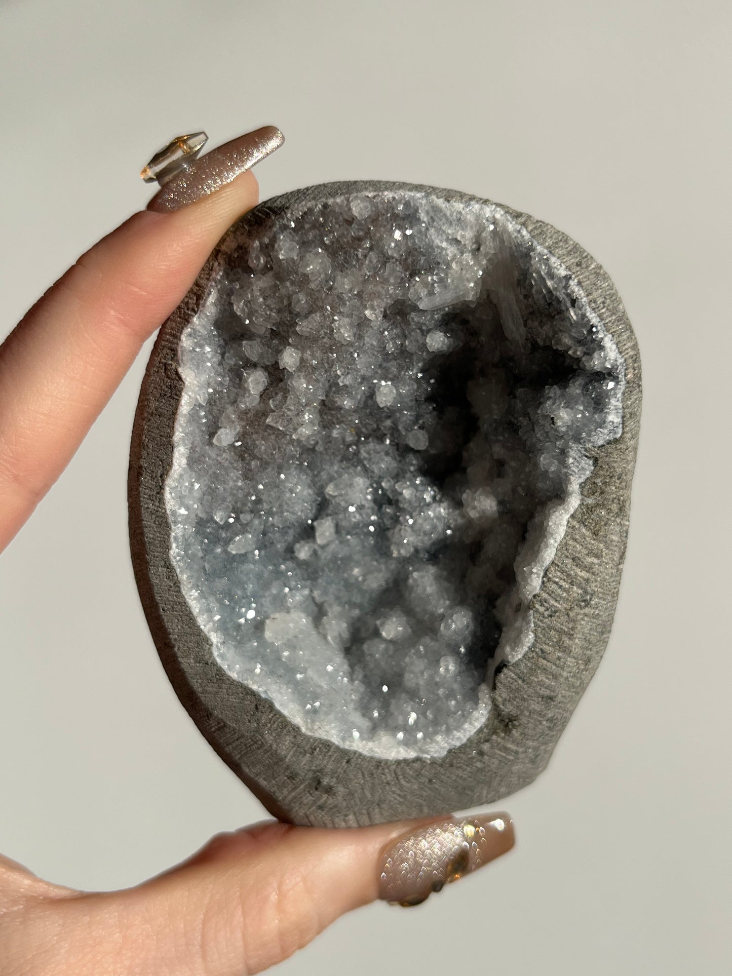 Grey Chalcedony Quartz Geode Cave in Basalt AL