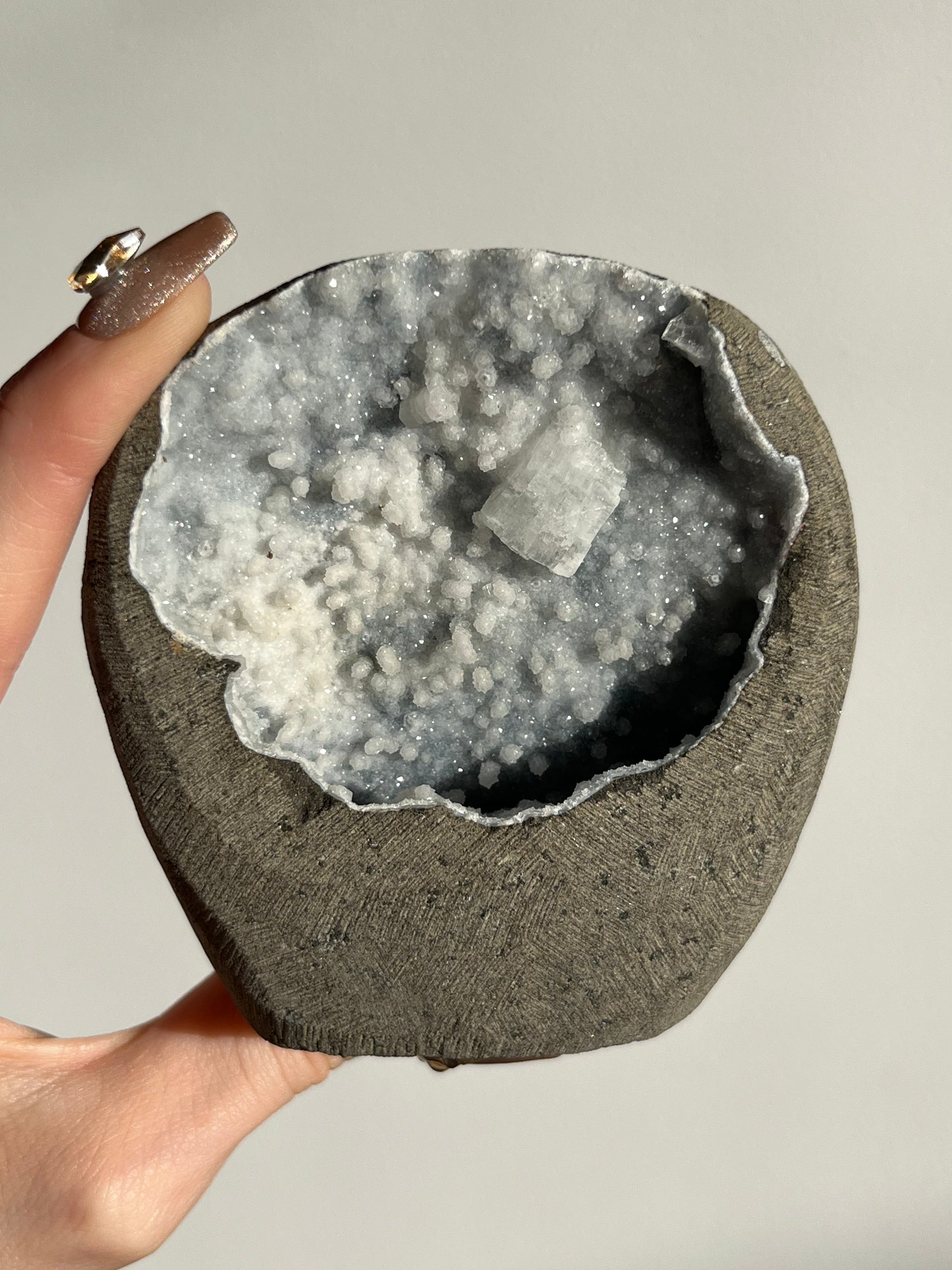 Pseudostalactitic Grey Chalcedony with Apophyllite Geode Cave in Basalt AR
