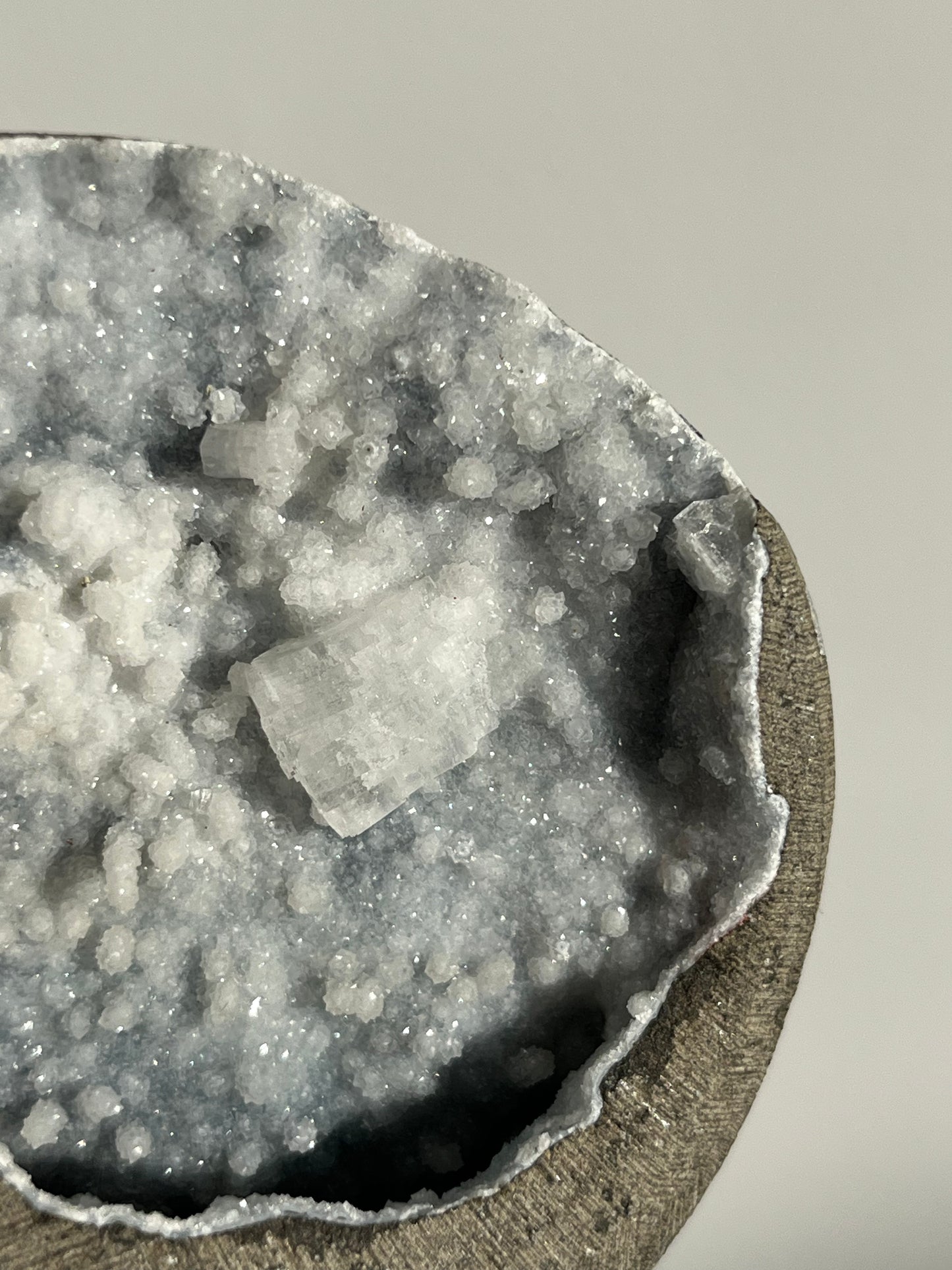 Pseudostalactitic Grey Chalcedony with Apophyllite Geode Cave in Basalt AR