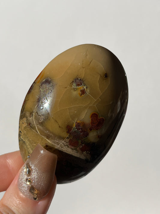 “Love Rises” Batu Seniman Picture Jasper Palmstone J