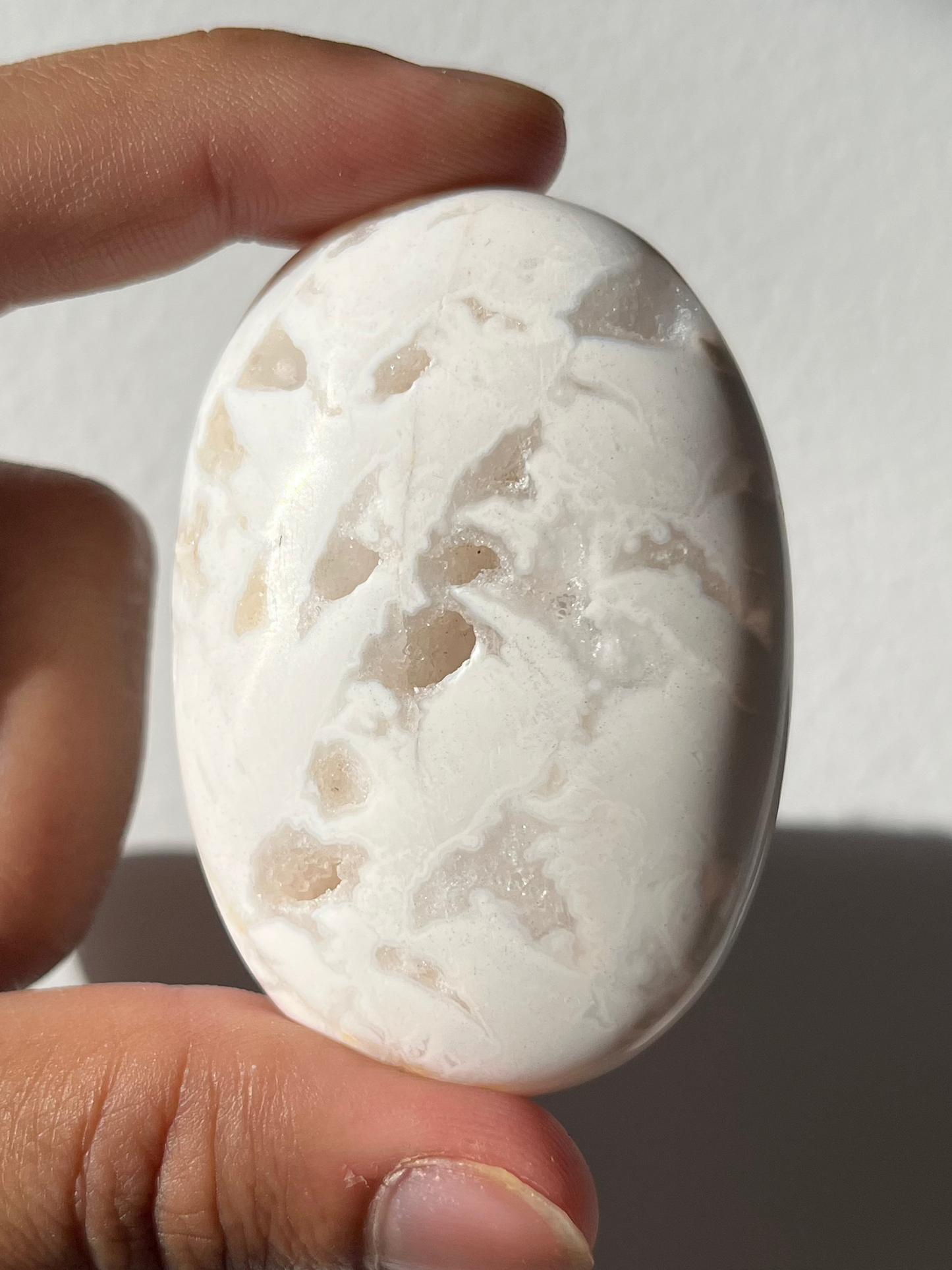 Druzy Snow Agate Palmstone H