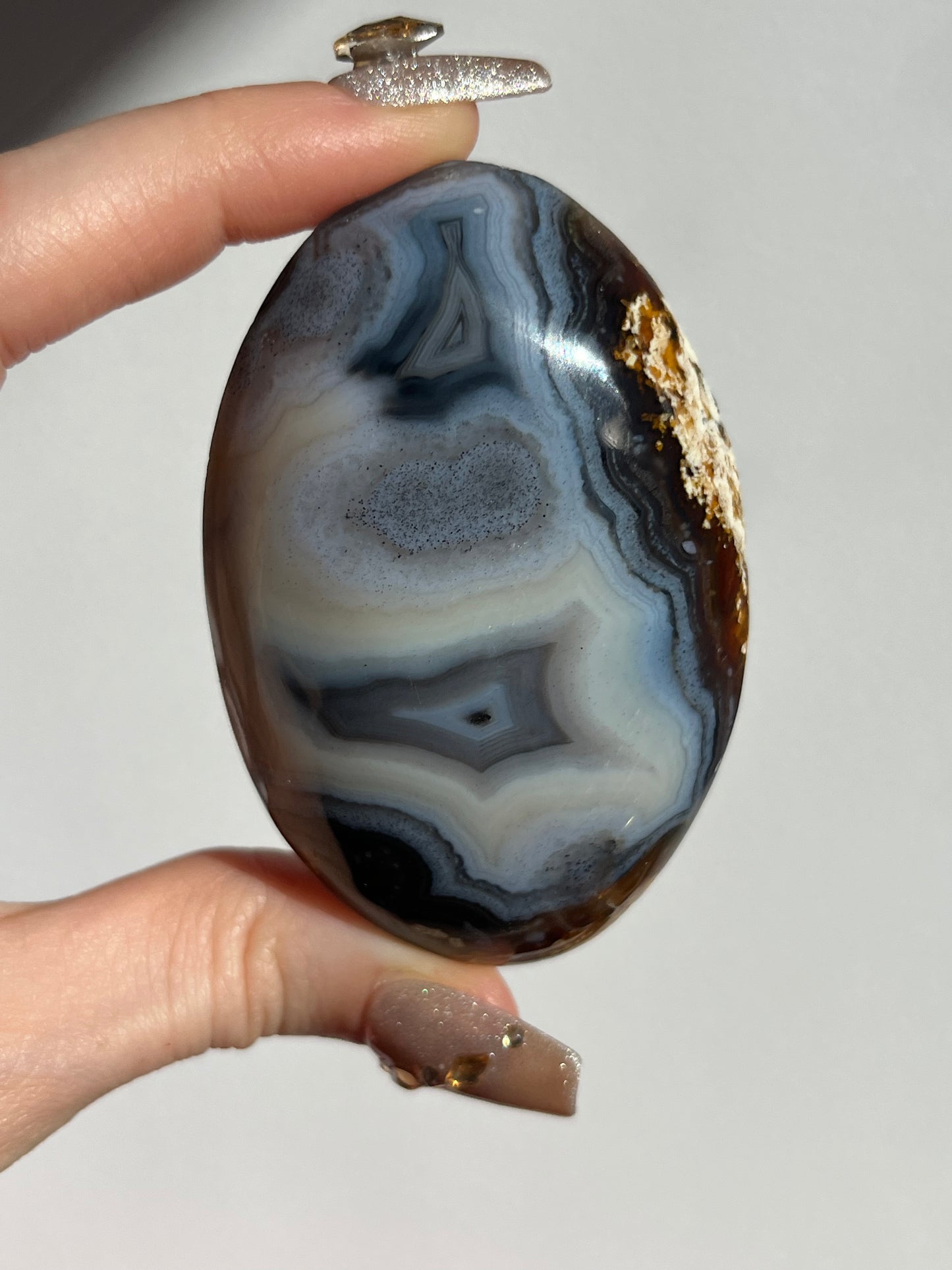 East Indonesian Agate Palmstone with Parallax Effect A