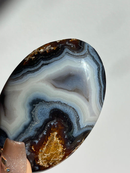 East Indonesian Agate Palmstone with Parallax Effect B