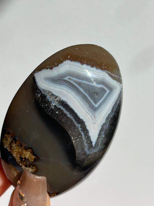 East Indonesian Agate Palmstone with Parallax Effect C