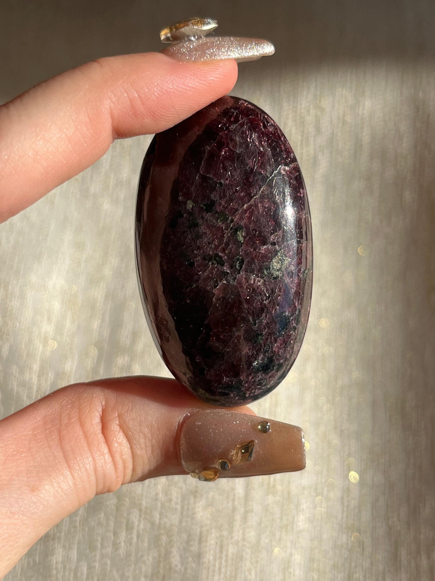 High Grade Gemmy Garnet Palmstone #B