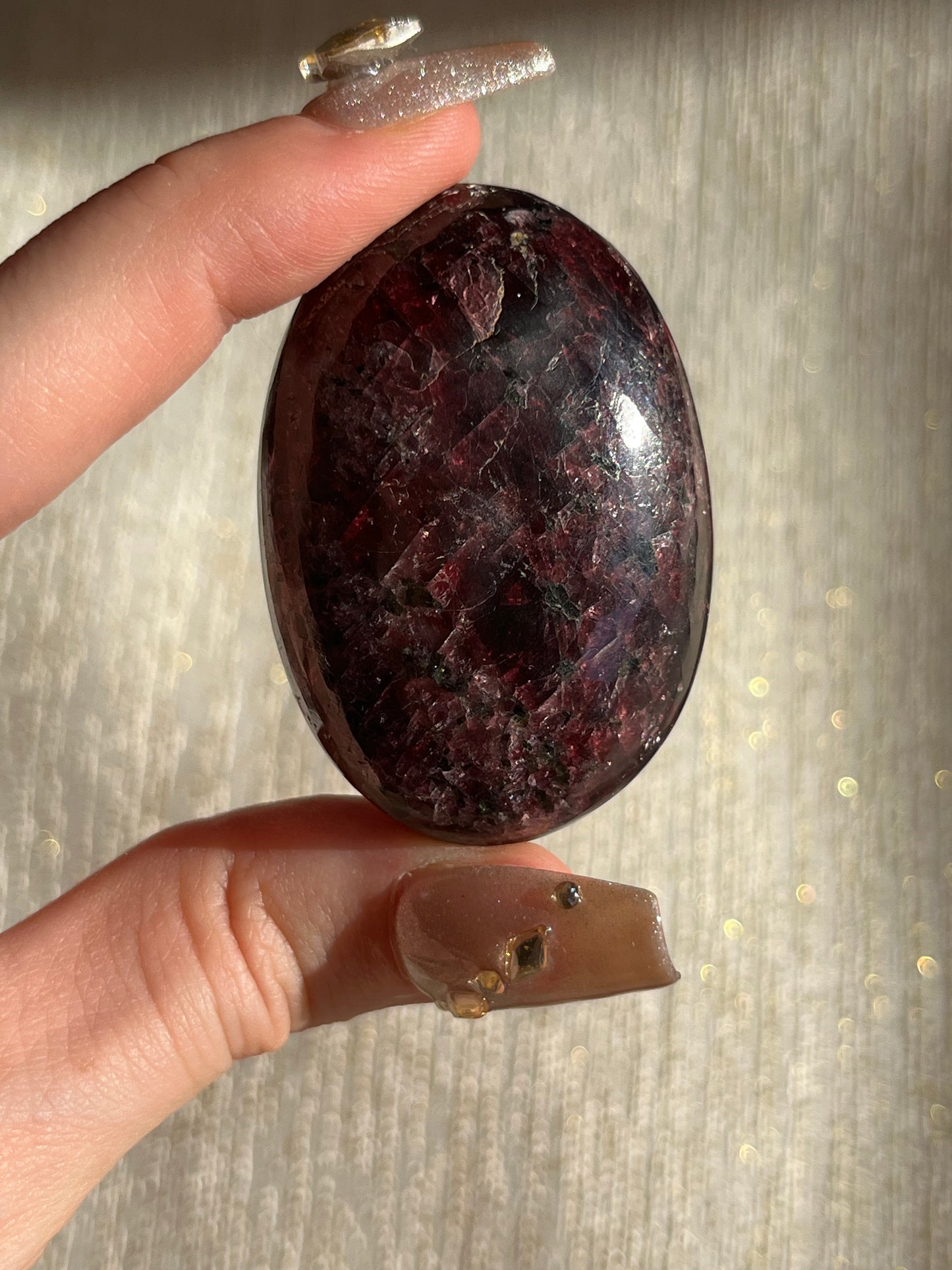 High Grade Gemmy Garnet Palmstone #C