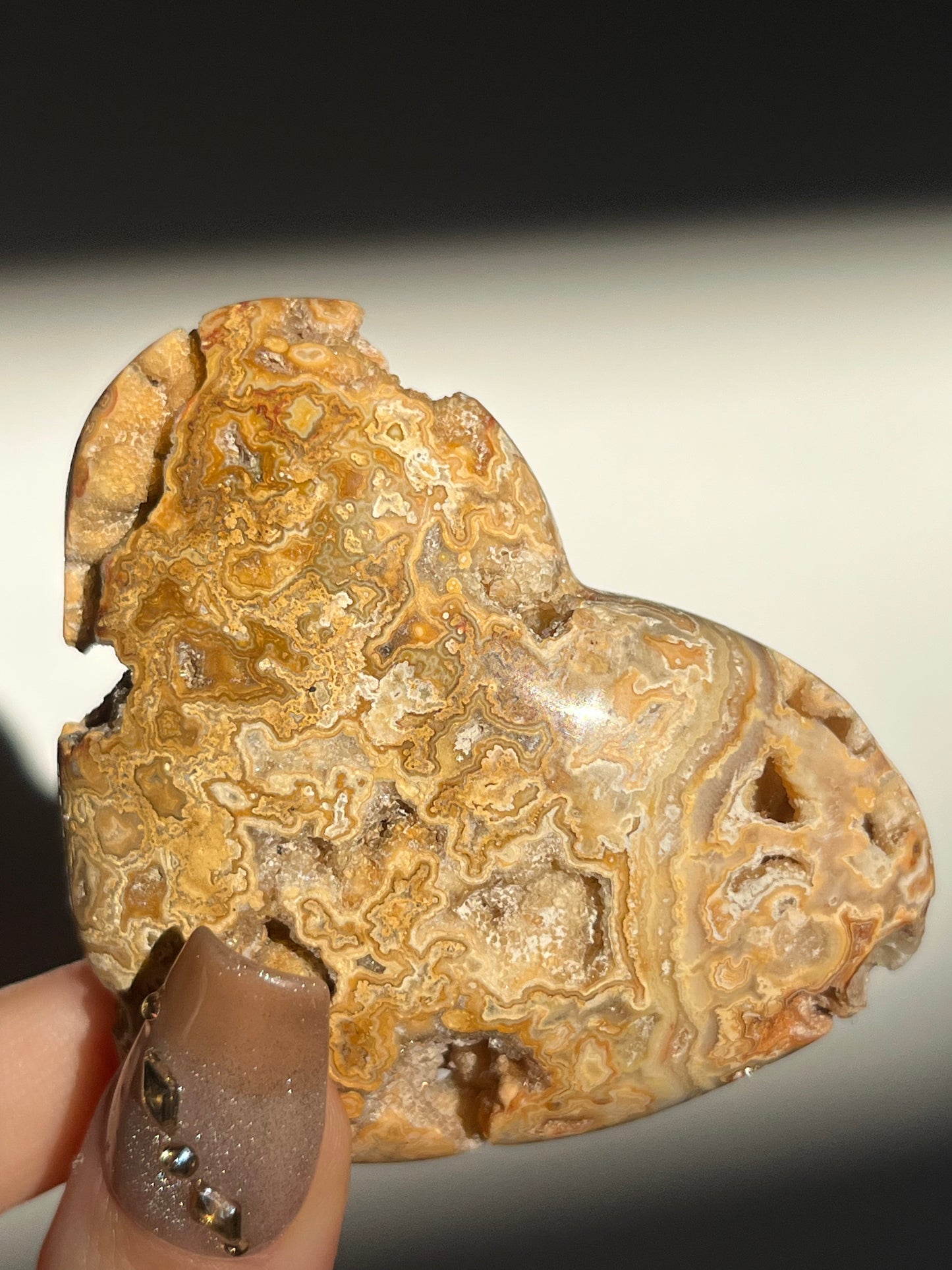 Golden Lace Agate Heart Carving F