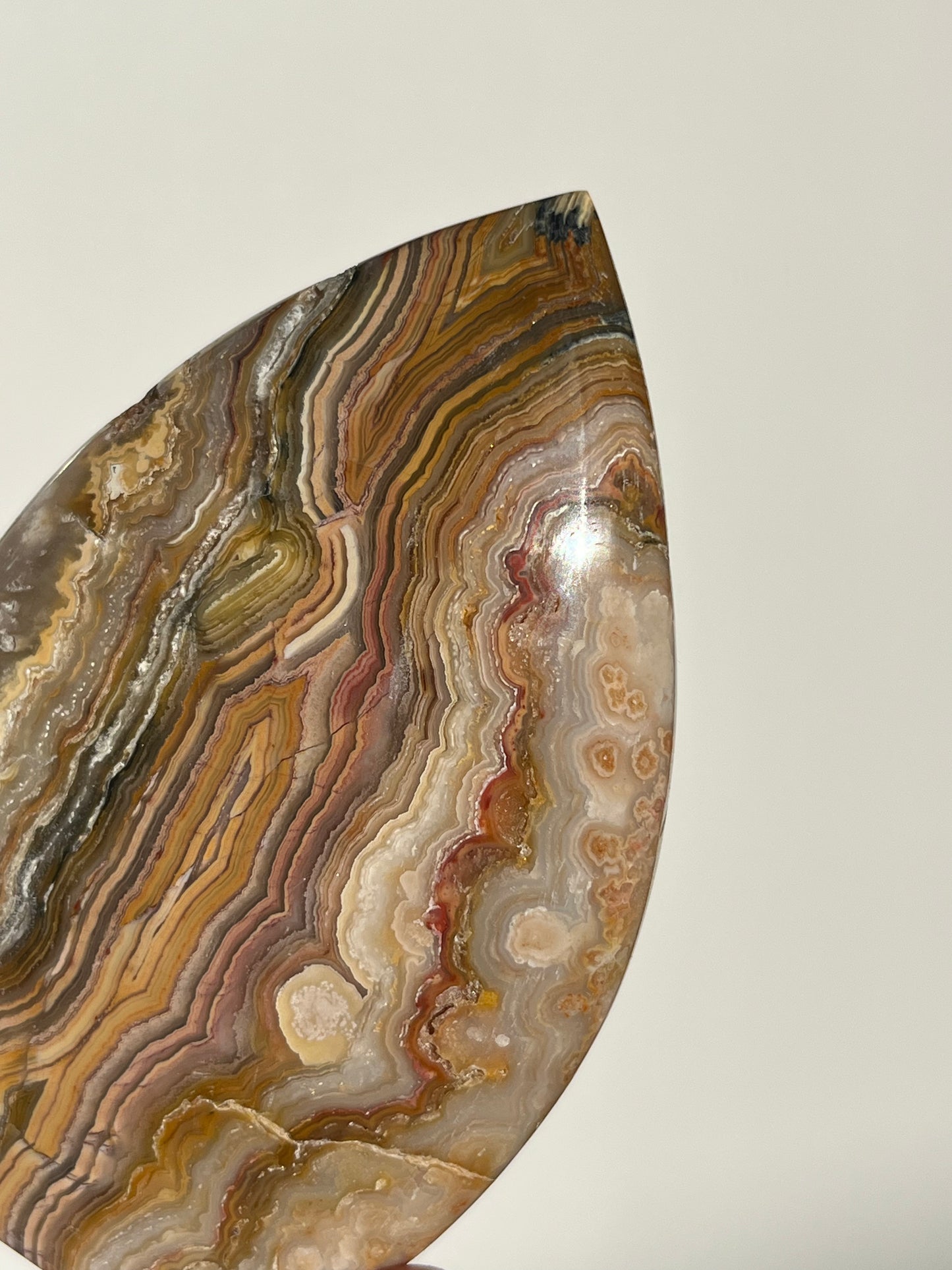 Golden Lace Agate Flame Carving with Parallax Effect E