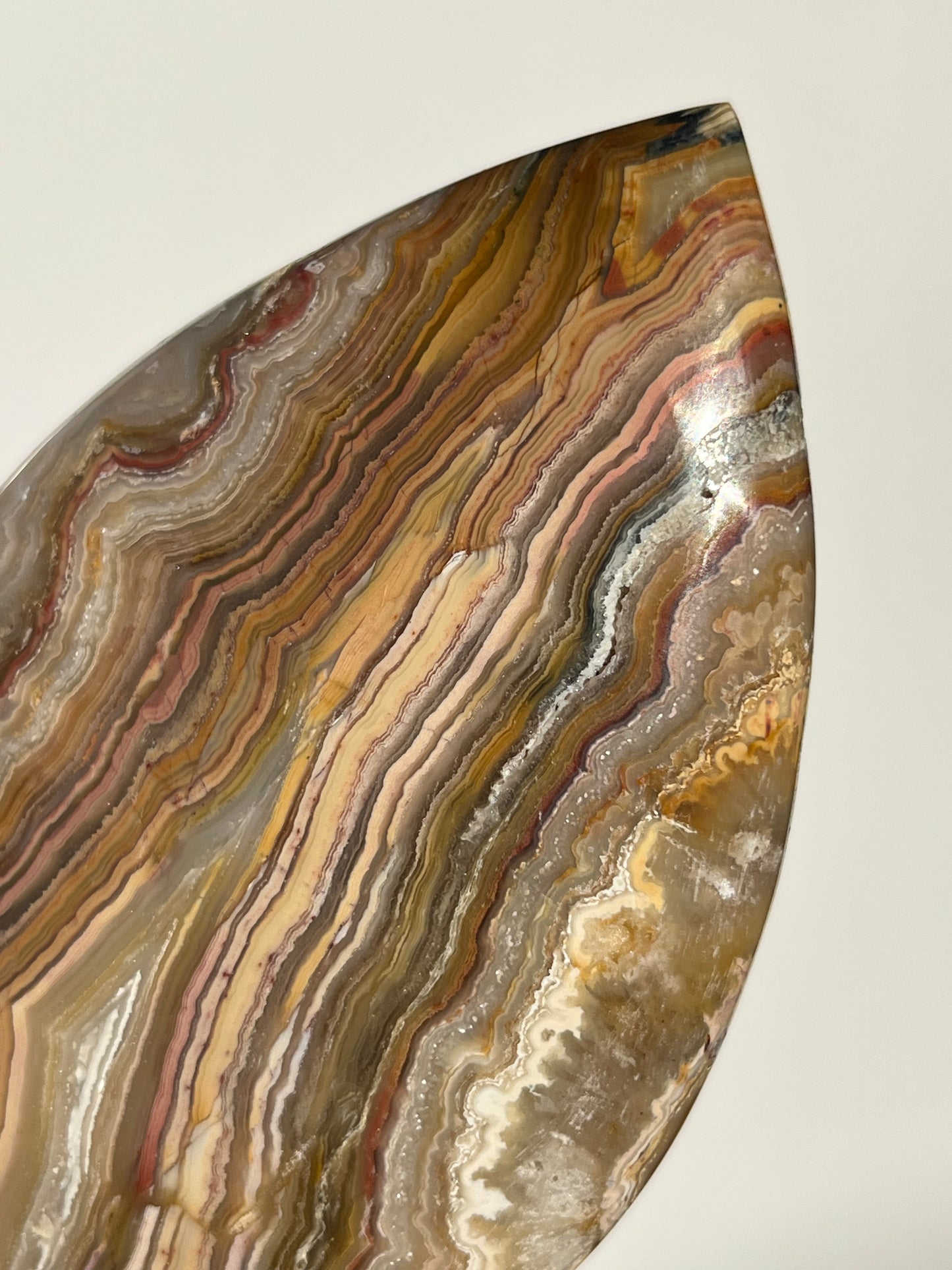 Golden Lace Agate Flame Carving with Parallax Effect E