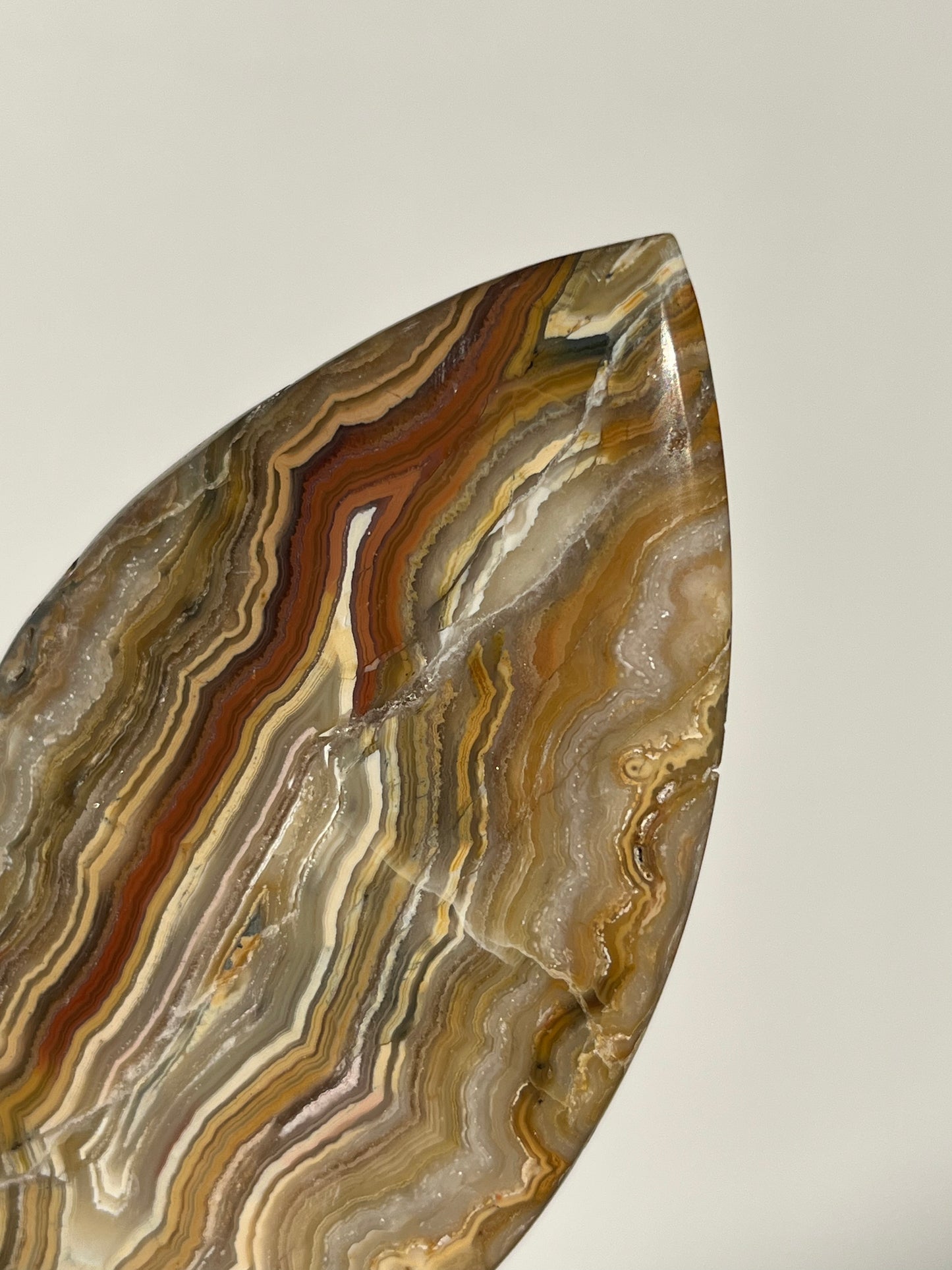 Golden Lace Agate Flame Carving G