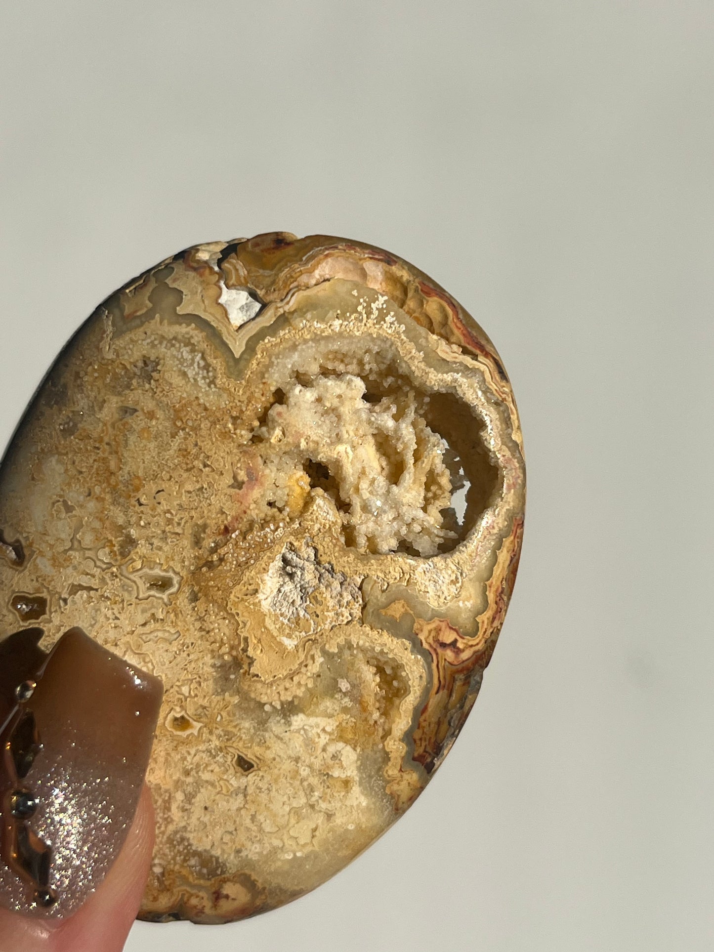 Druzy Golden Lace Agate Palmstone
