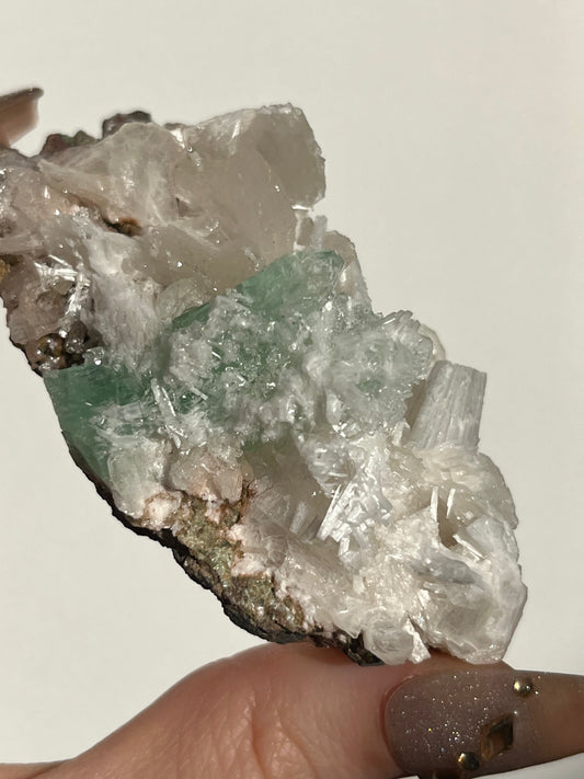 Pointed Fluorapophyllite with Stilbite, Calcite and Scolecite Specimen K