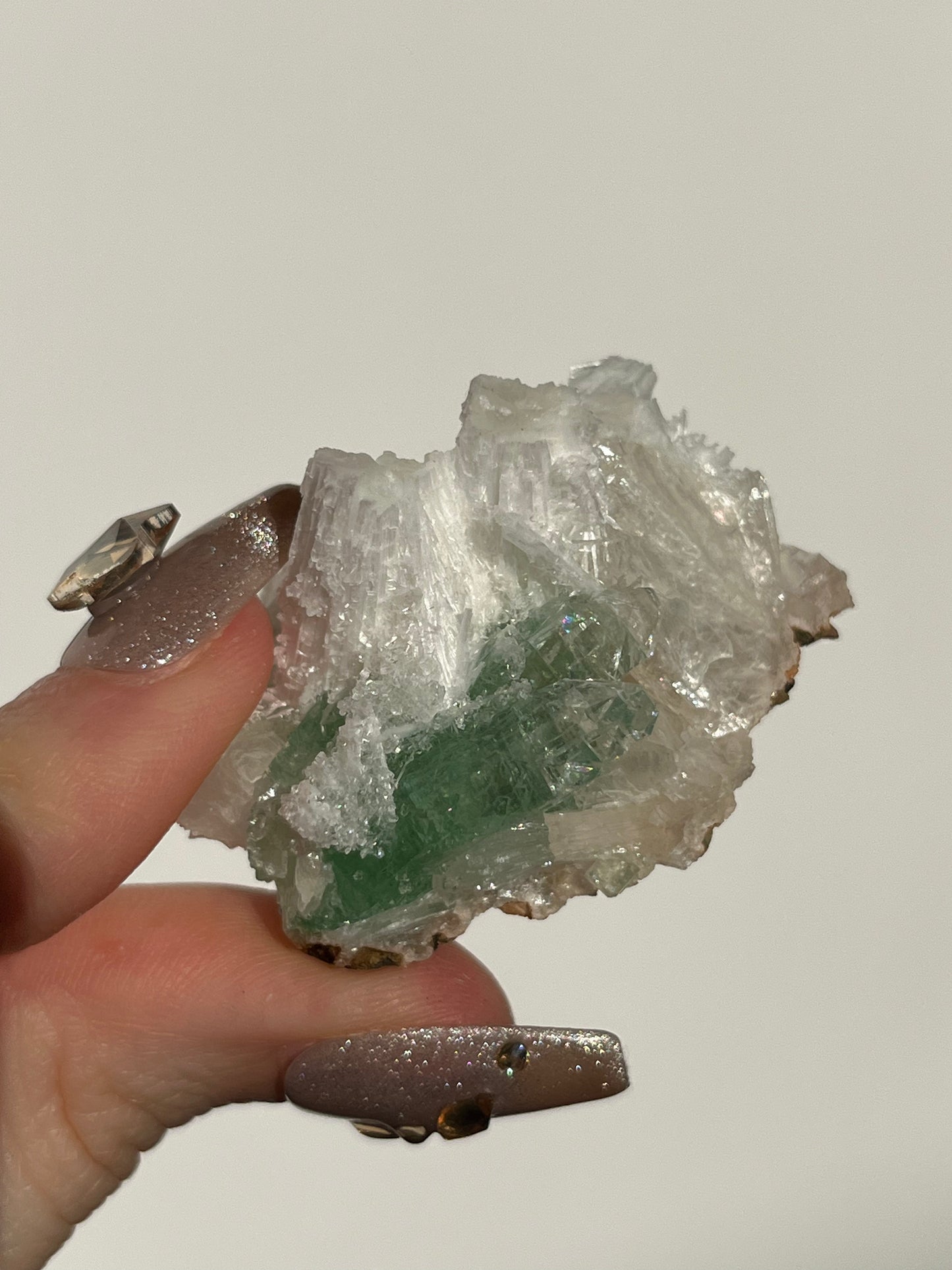 Pointed Fluorapophyllite with Stilbite, Calcite and Scolecite Specimen M