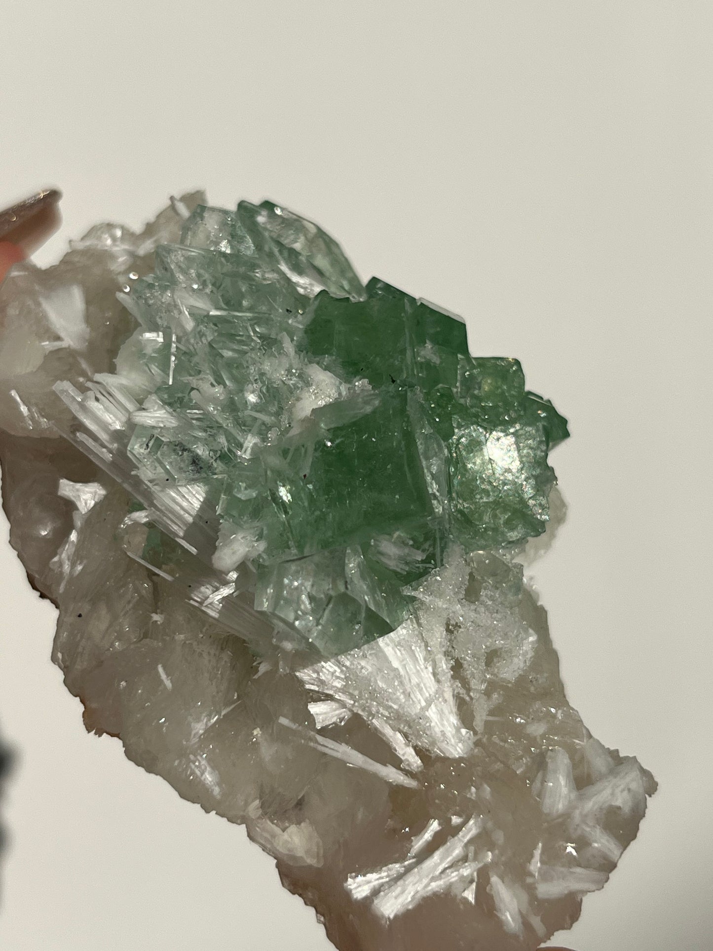 Pointed Fluorapophyllite with Stilbite, Calcite and Scolecite Specimen N