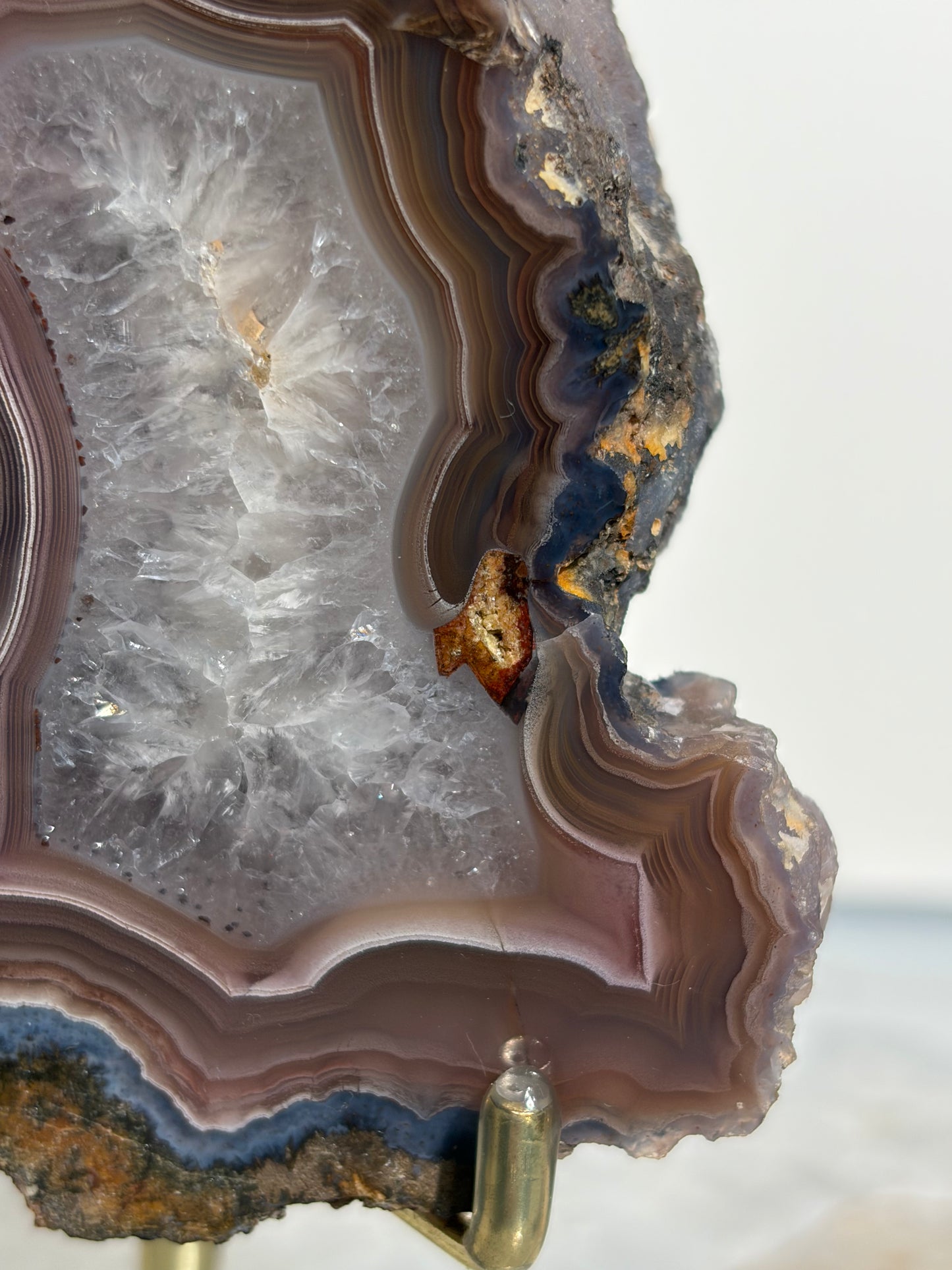 "Cosmic Curtain" Mauve Laguna Agate Specimen with Sagenite Inclusions and Parallax Effect
