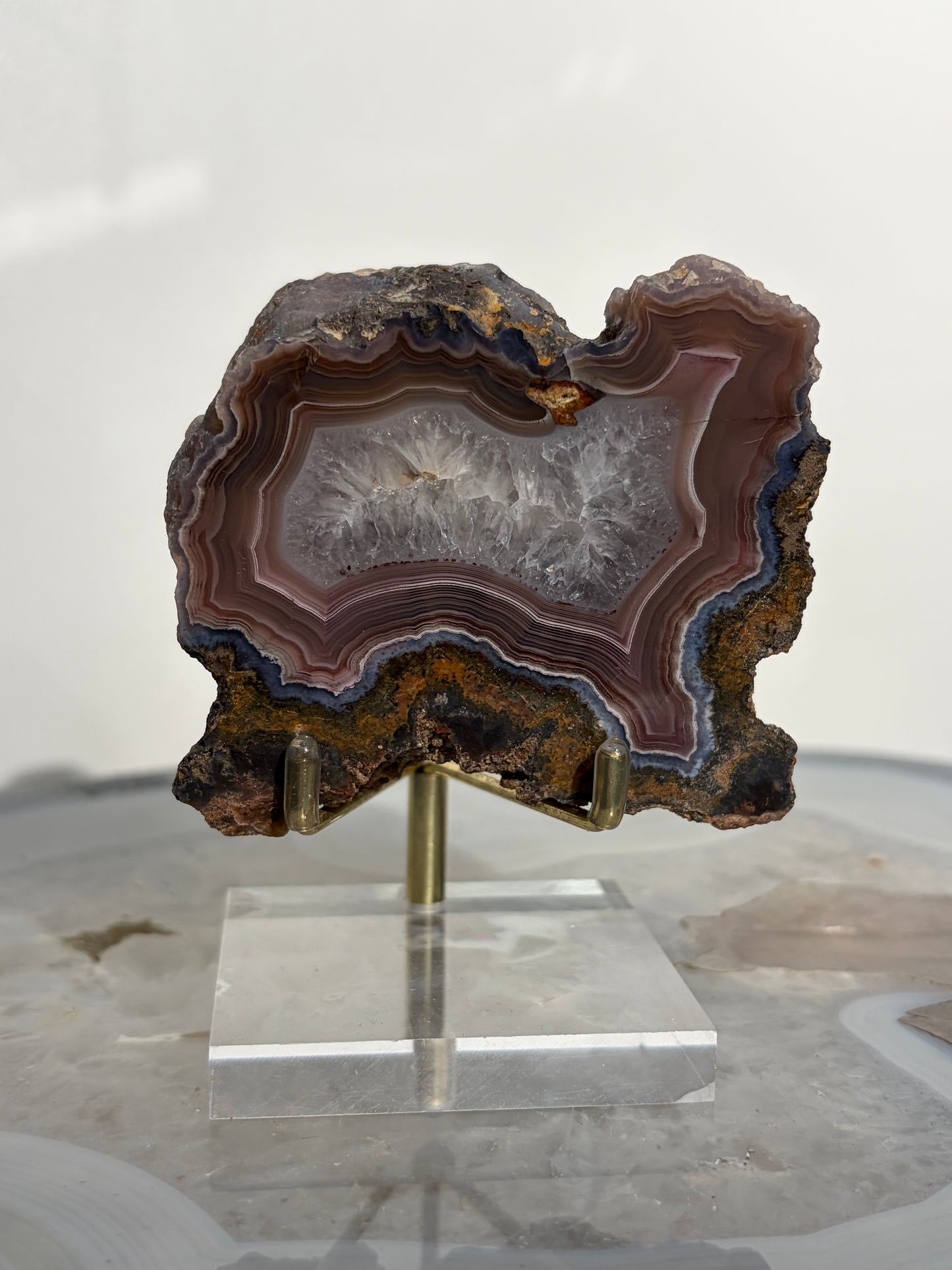 "Cosmic Curtain" Mauve Laguna Agate Specimen with Sagenite Inclusions and Parallax Effect