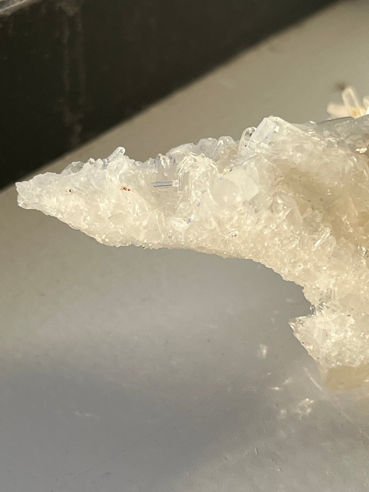 Mango Quartz Statement Cluster A