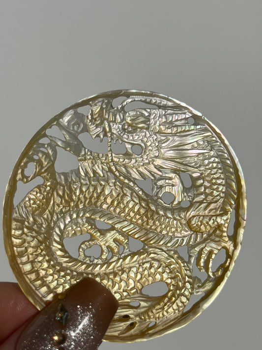 Chinese Style Dragon Mother of Pearl Shell Pendant Caving