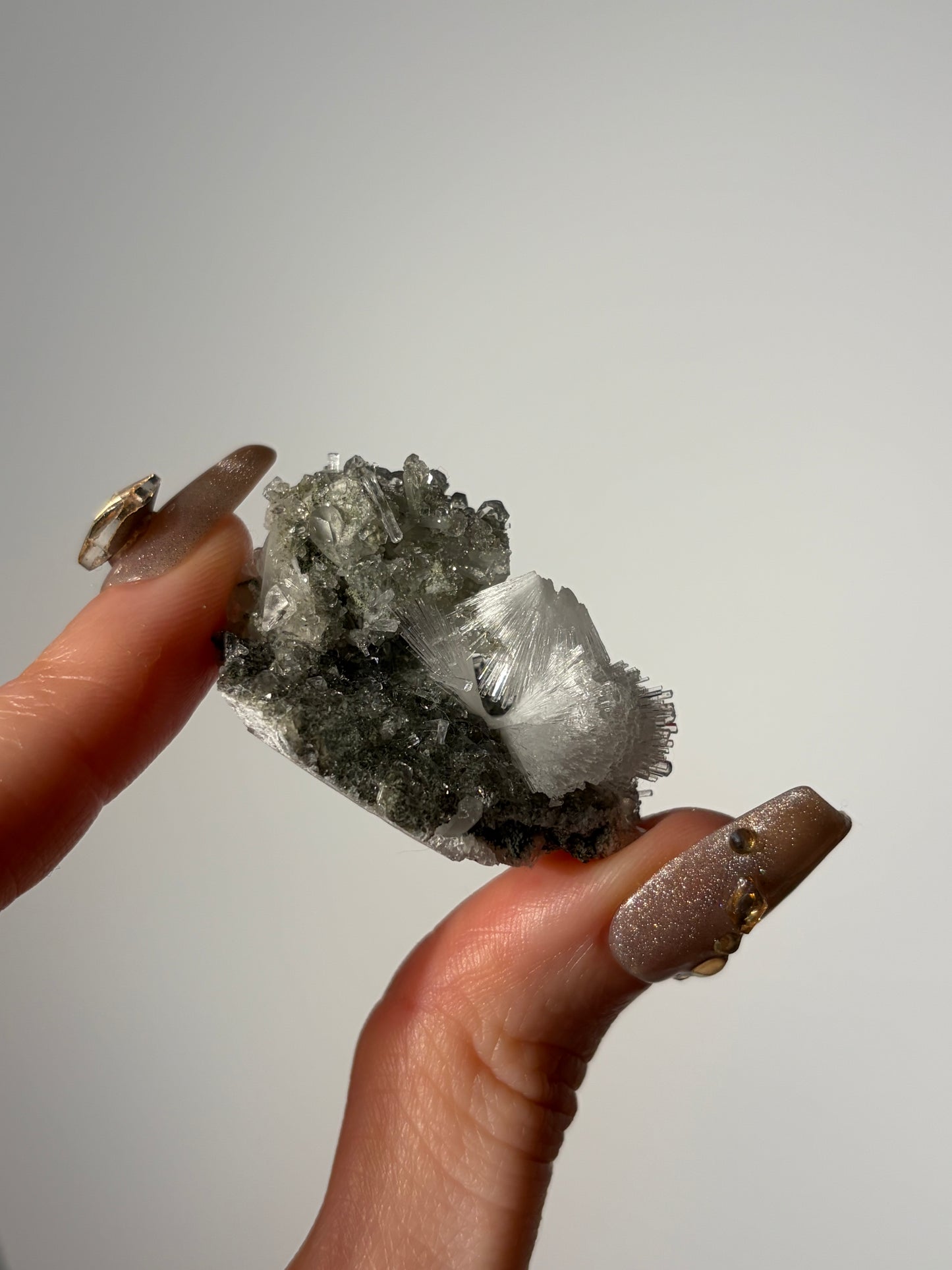 Bowtie Natrolite Specimen with Quartz and Apophyllite H
