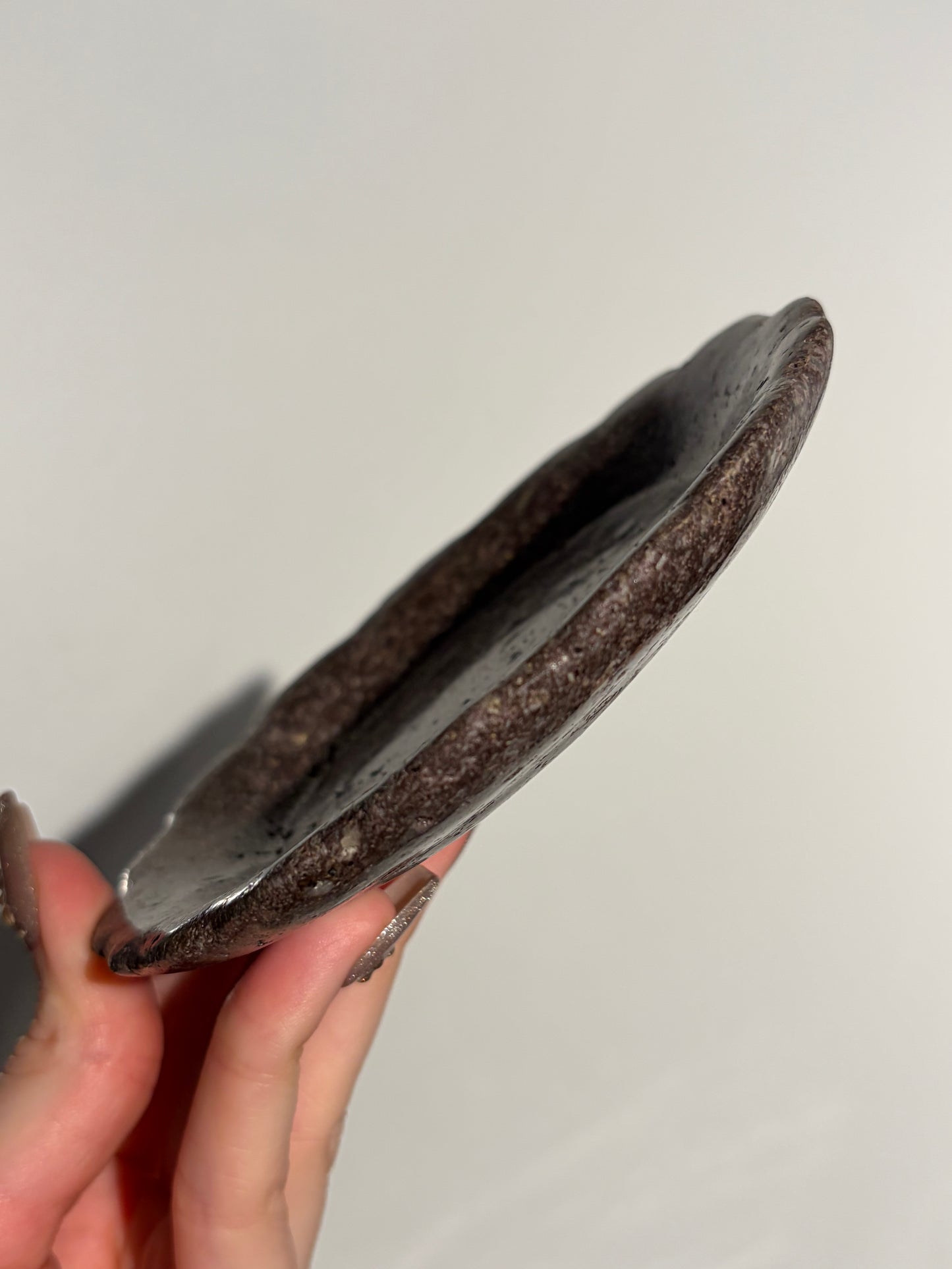 Blooms Scallop Edge Basalt Ritual Platter