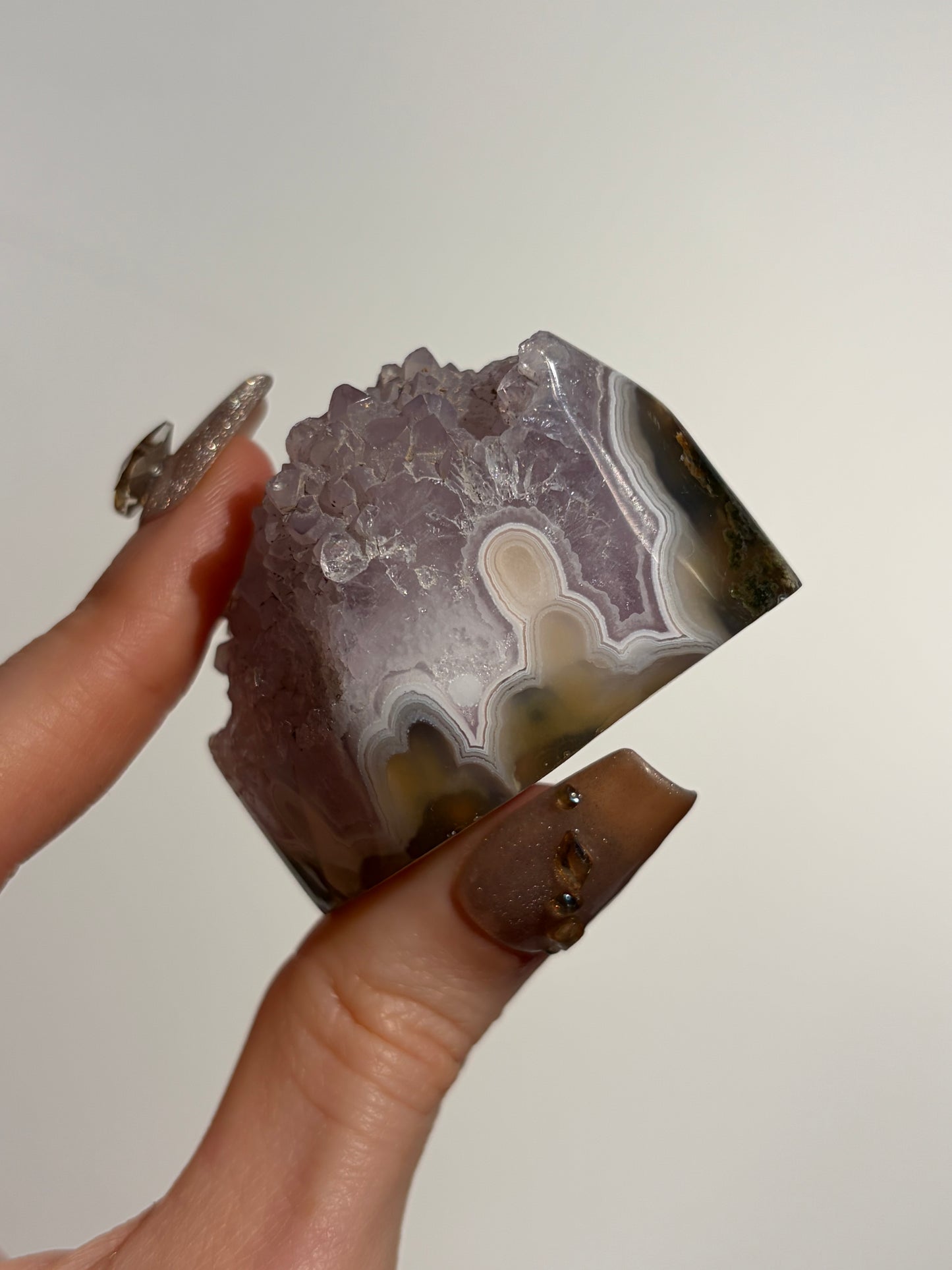 Orbicular Nebula Agate with Amethyst Freeform E