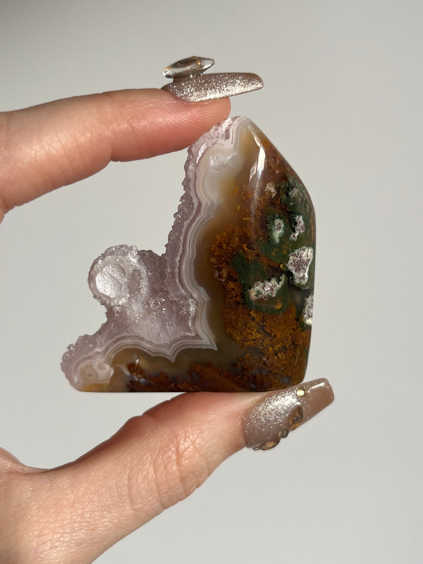 Nebula Agate Standing Freeform with Amethyst and Multicoloured Moss Inclusions G (Parallax Effect)