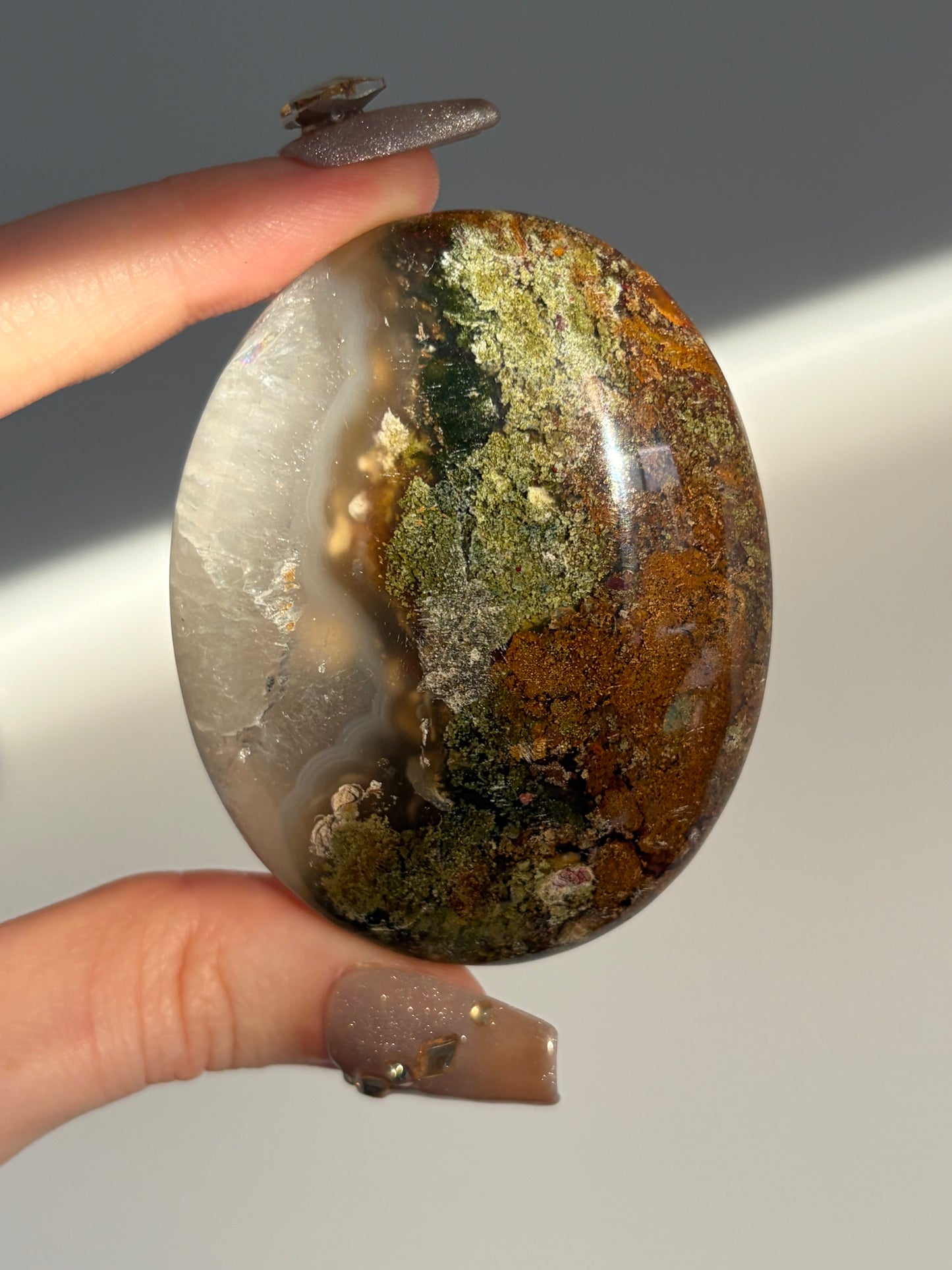 Nebula Agate Palmstone P
