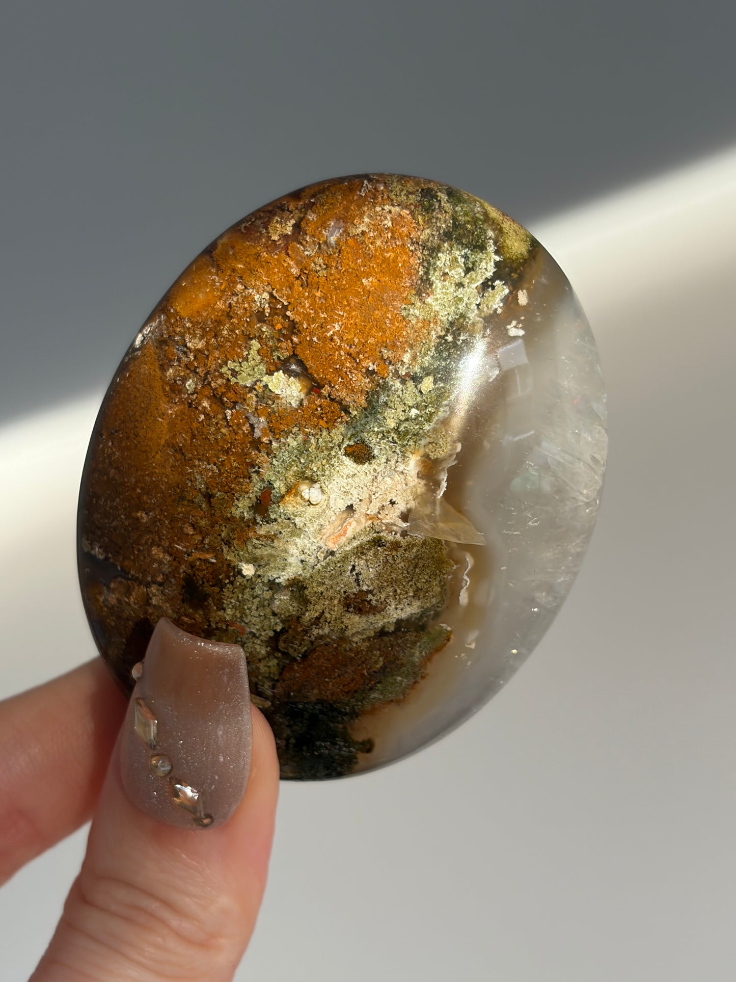 Nebula Agate Palmstone P