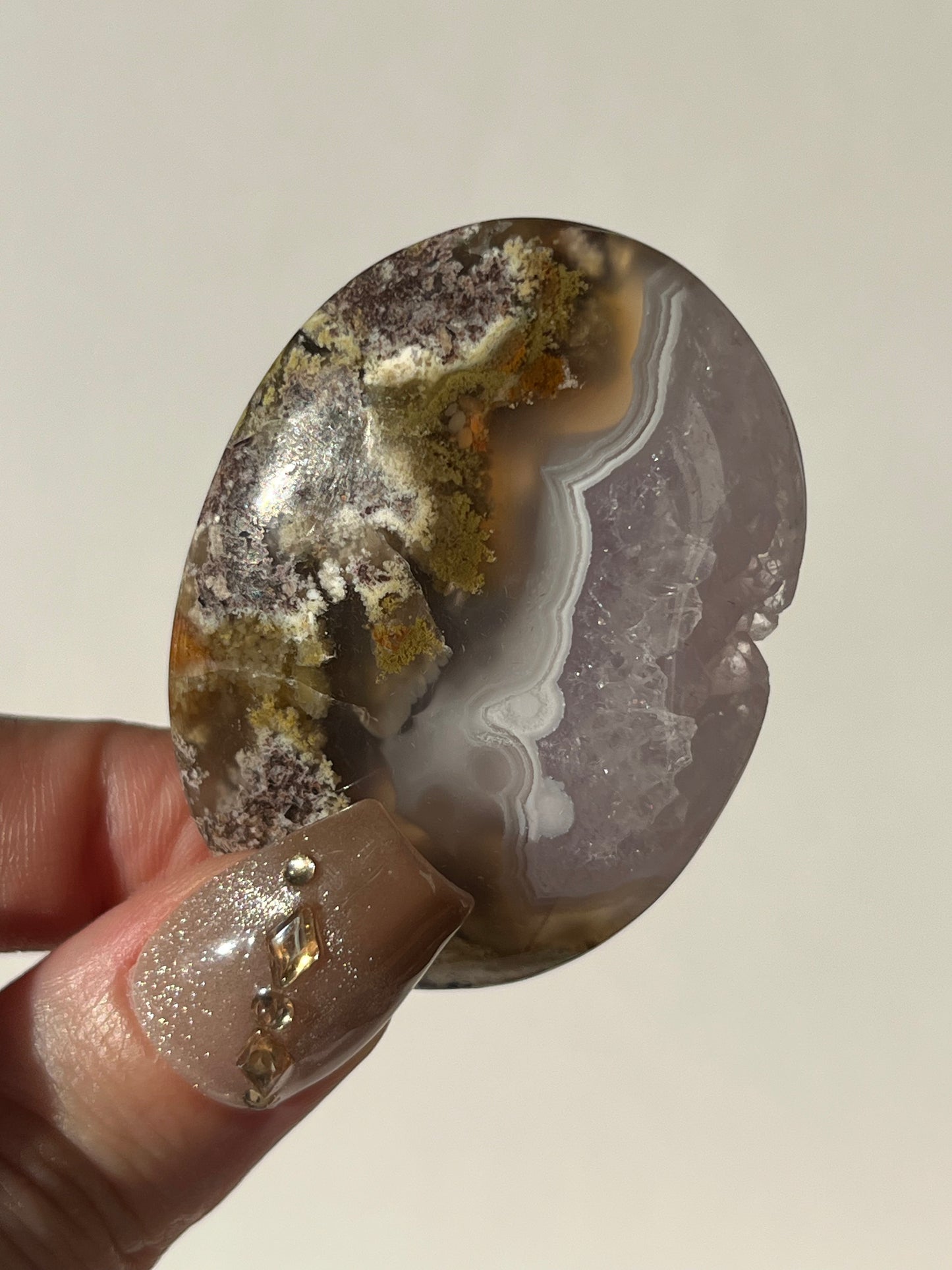 Nebula Agate with Amethyst Palmstone M