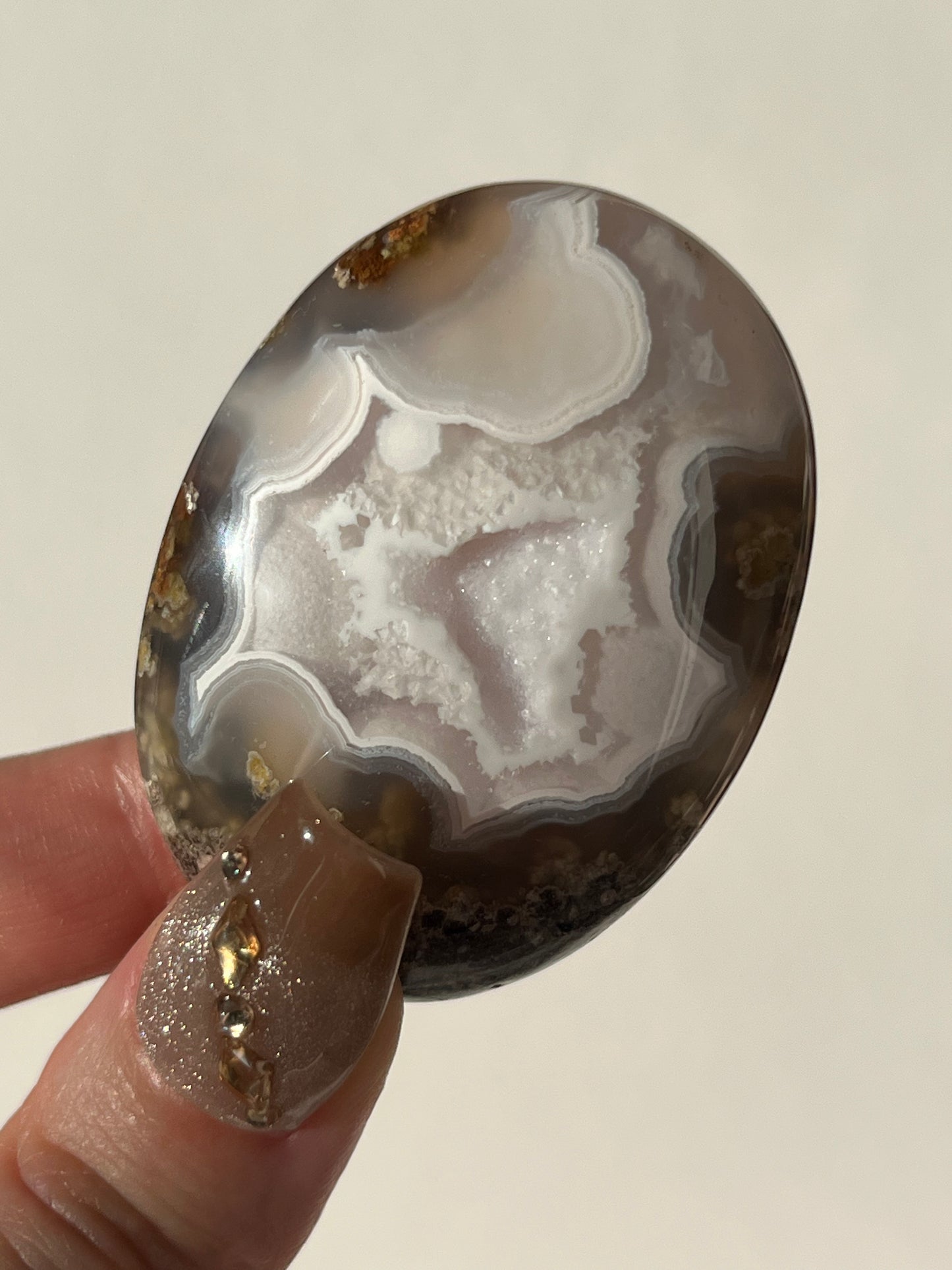 Druzy Nebula Agate with Scenic Moss Palmstone U