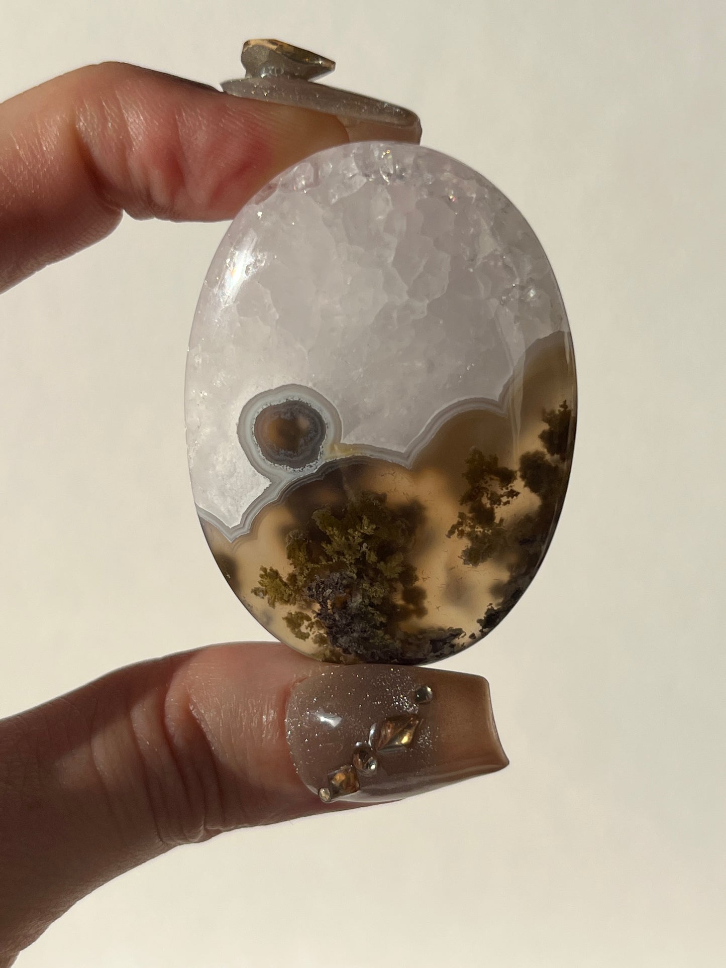 Nebula Agate with Scenic Moss Palmstone X