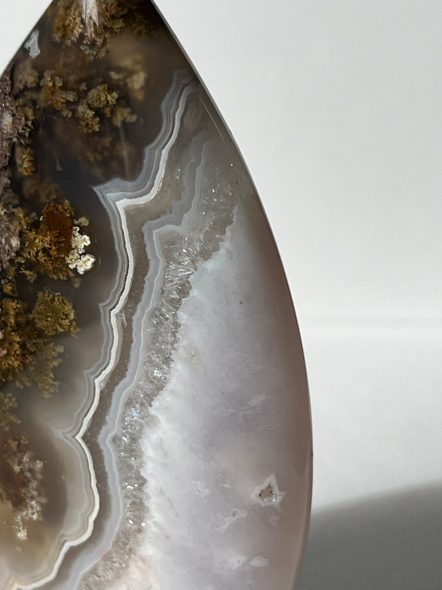 Nebula Agate Flame with Dendritic Inclusions A