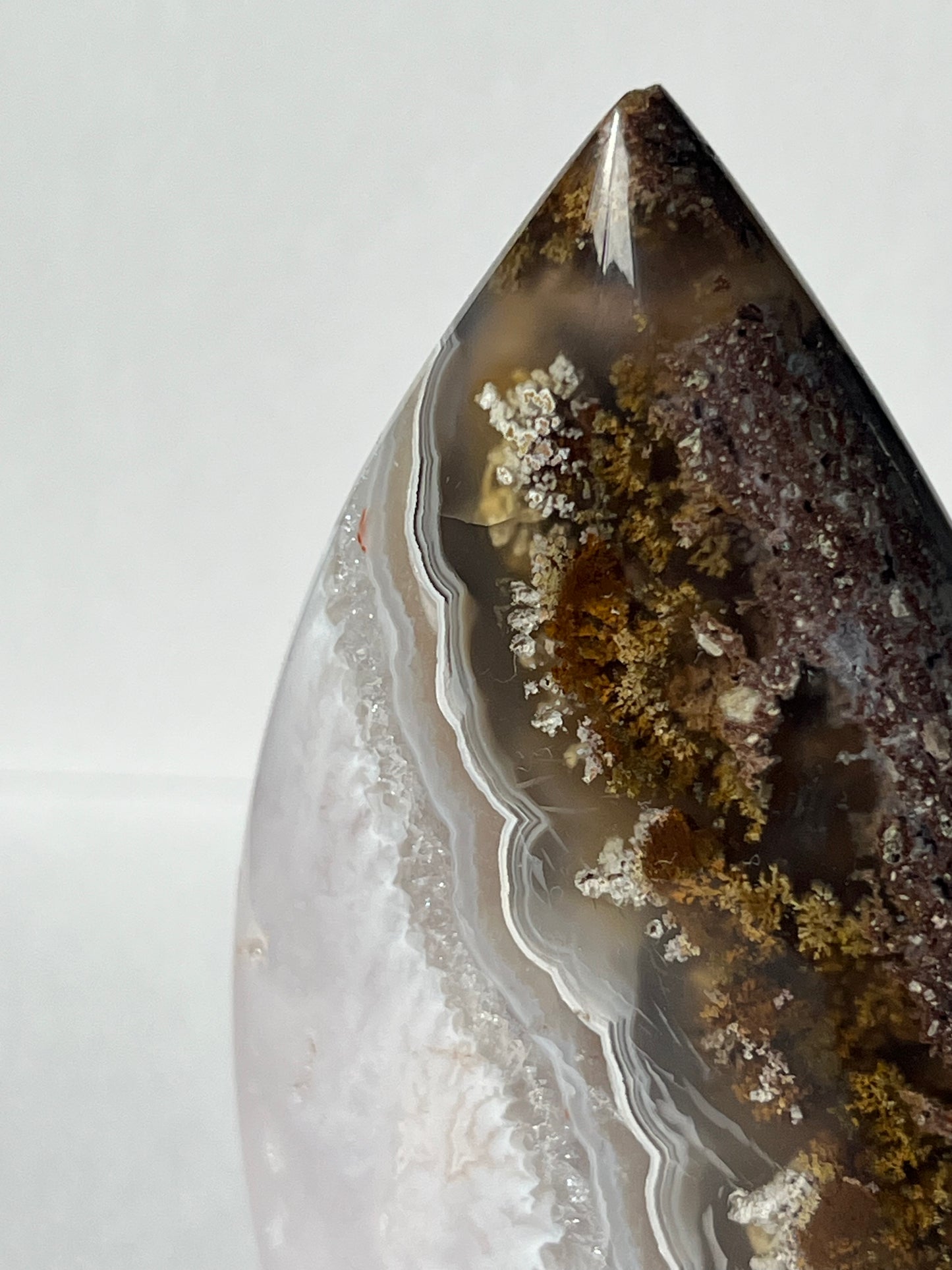 Nebula Agate Flame with Dendritic Inclusions A