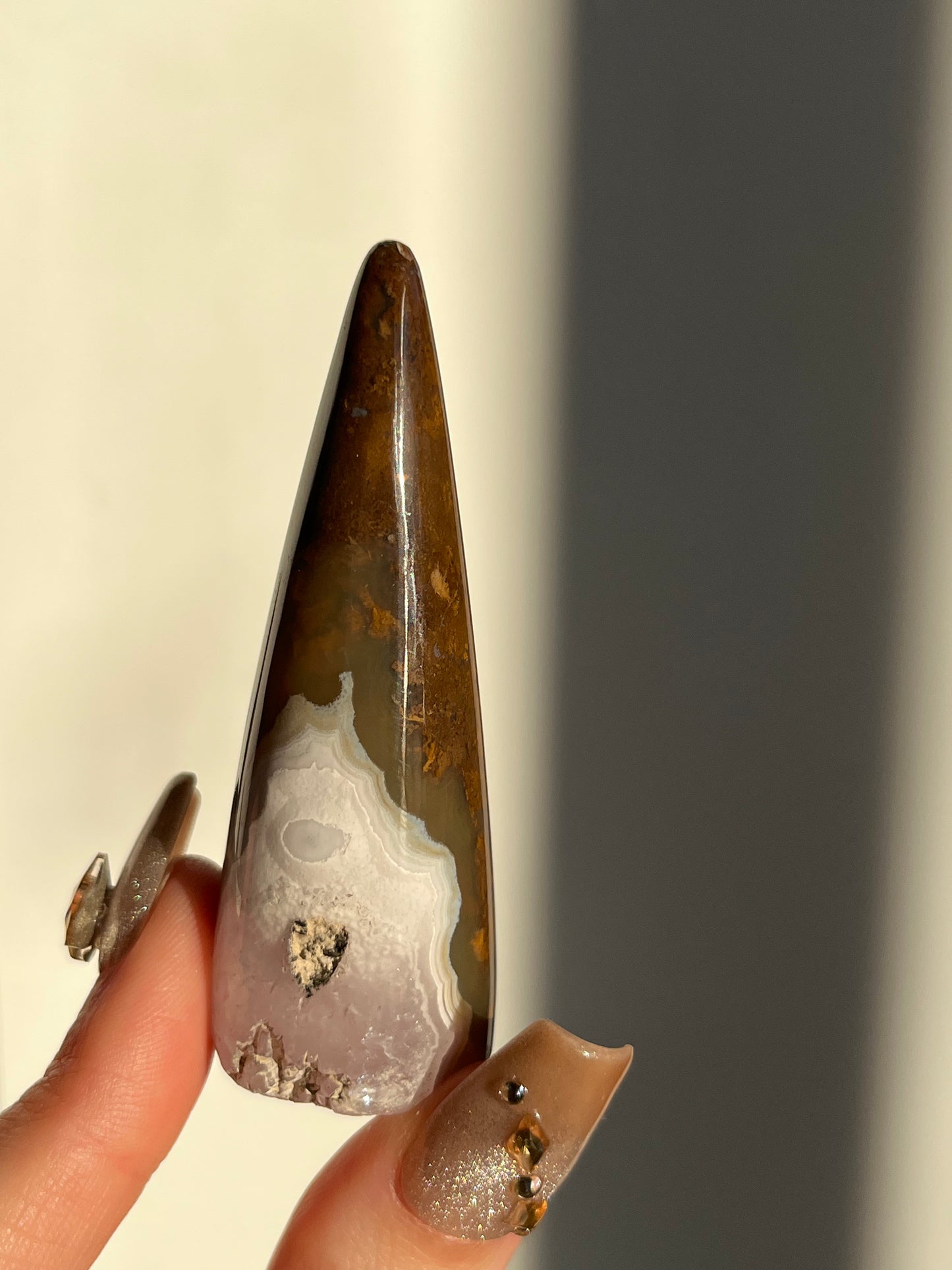 Nebula Agate Ring Holder H