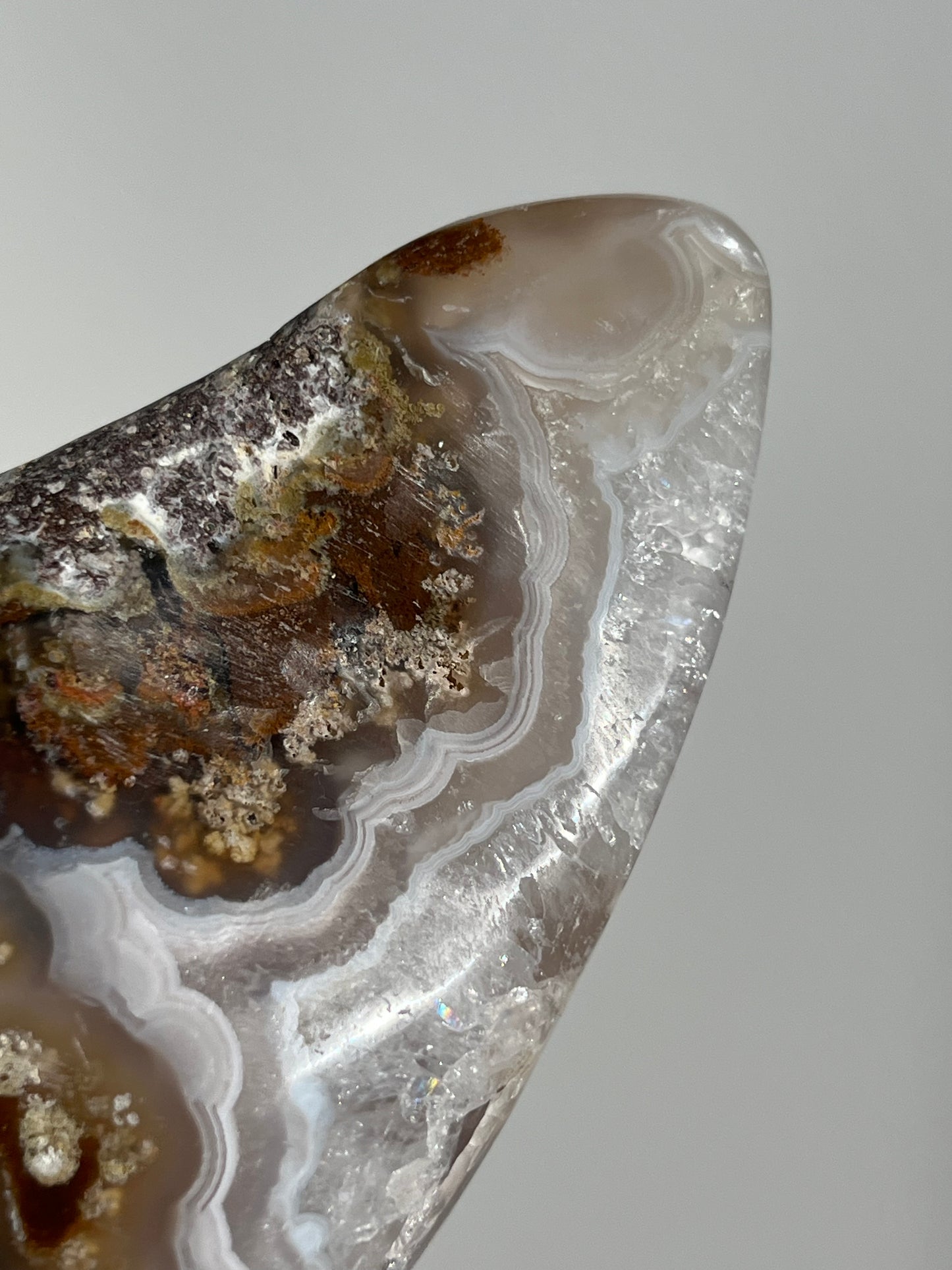 ‘Opaline’ Nebula Agate with Scenic Moss and Dendritic Inclusions Freeform