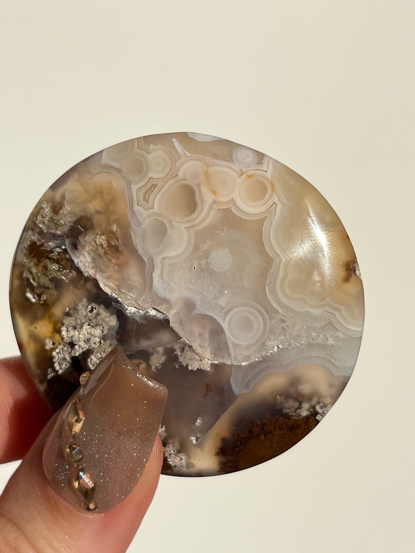 Orbicular Nebula Agate and Multicoloured Scenic Moss Medallion Carving P (with Parallax Effect)