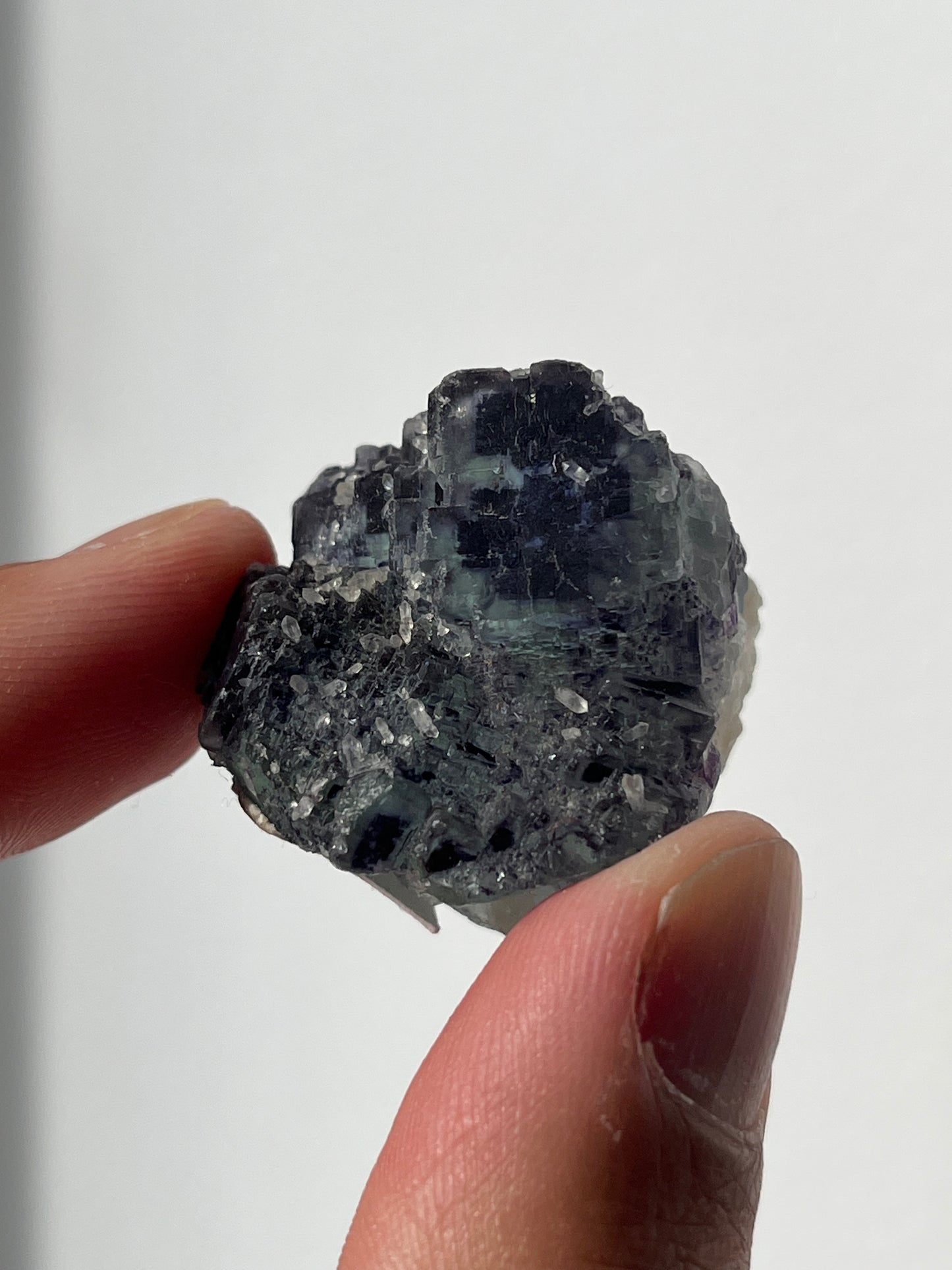 Green Omehane Fluorite Specimen with Ultramarine Zoning A