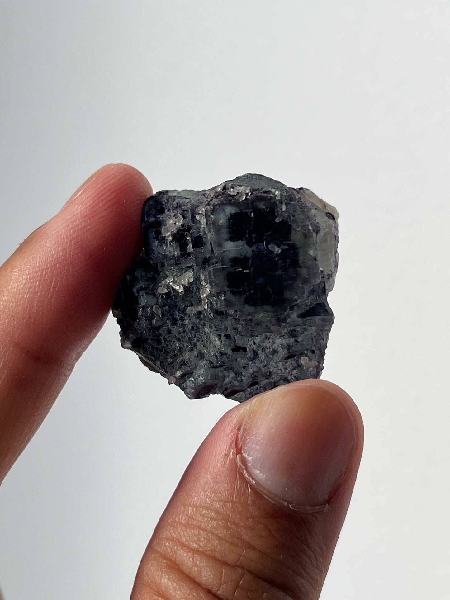 Green Omehane Fluorite Specimen with Ultramarine Zoning A