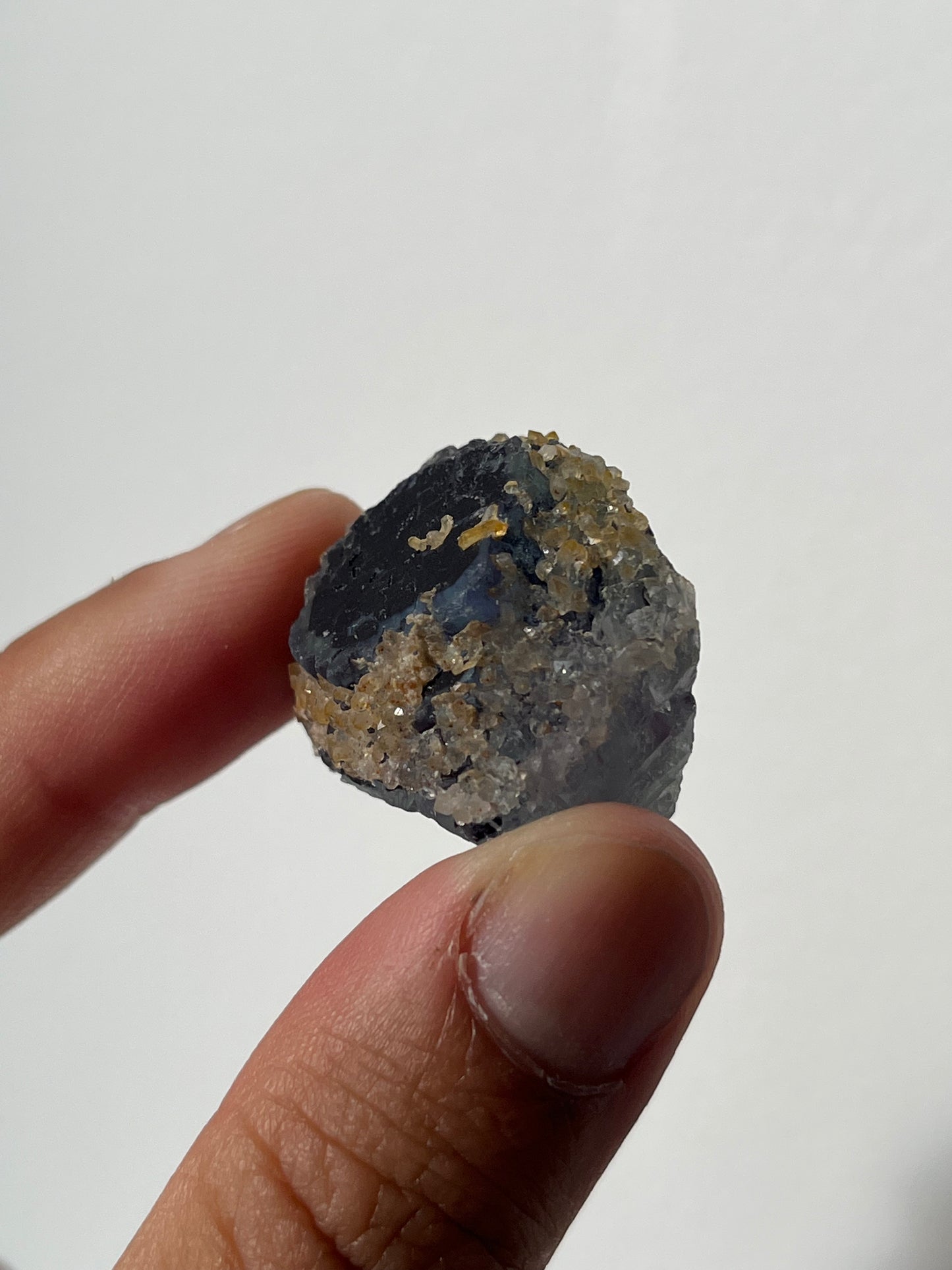 Green Omehane Fluorite Specimen with Ultramarine Zoning B