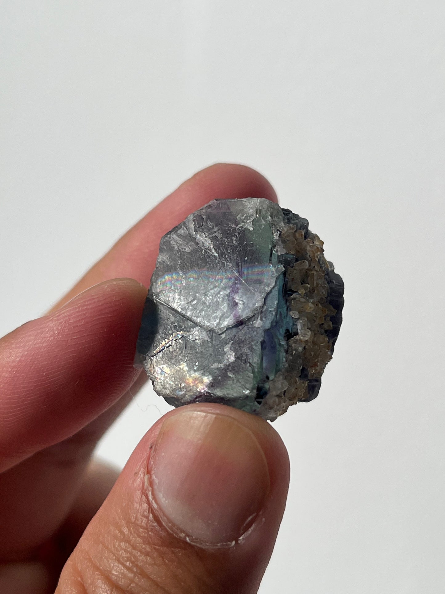 Green Omehane Fluorite Specimen with Ultramarine Zoning B