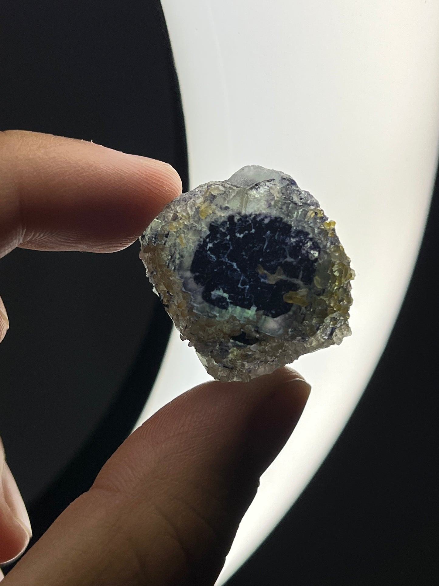 Green Omehane Fluorite Specimen with Ultramarine Zoning B