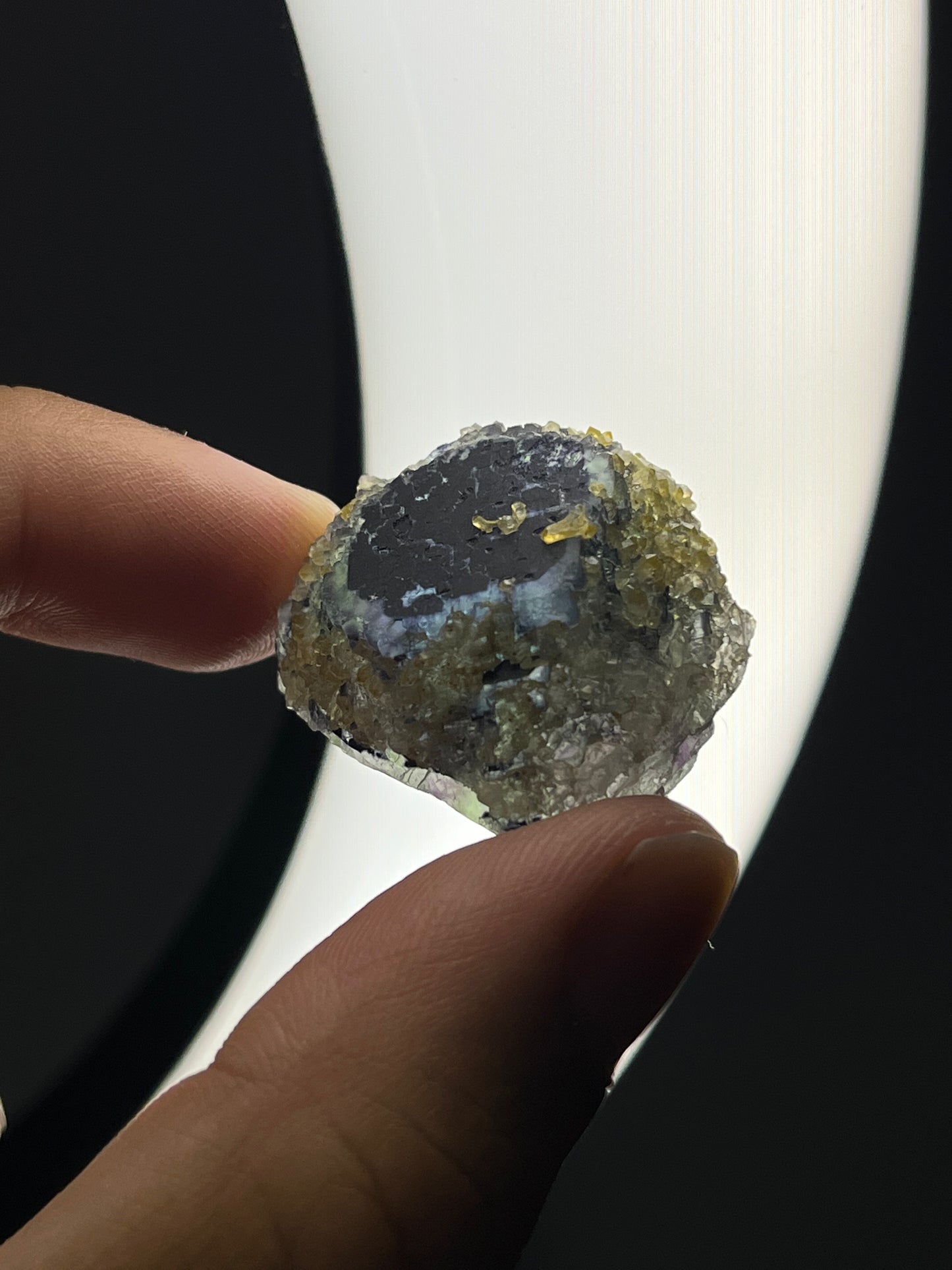Green Omehane Fluorite Specimen with Ultramarine Zoning B