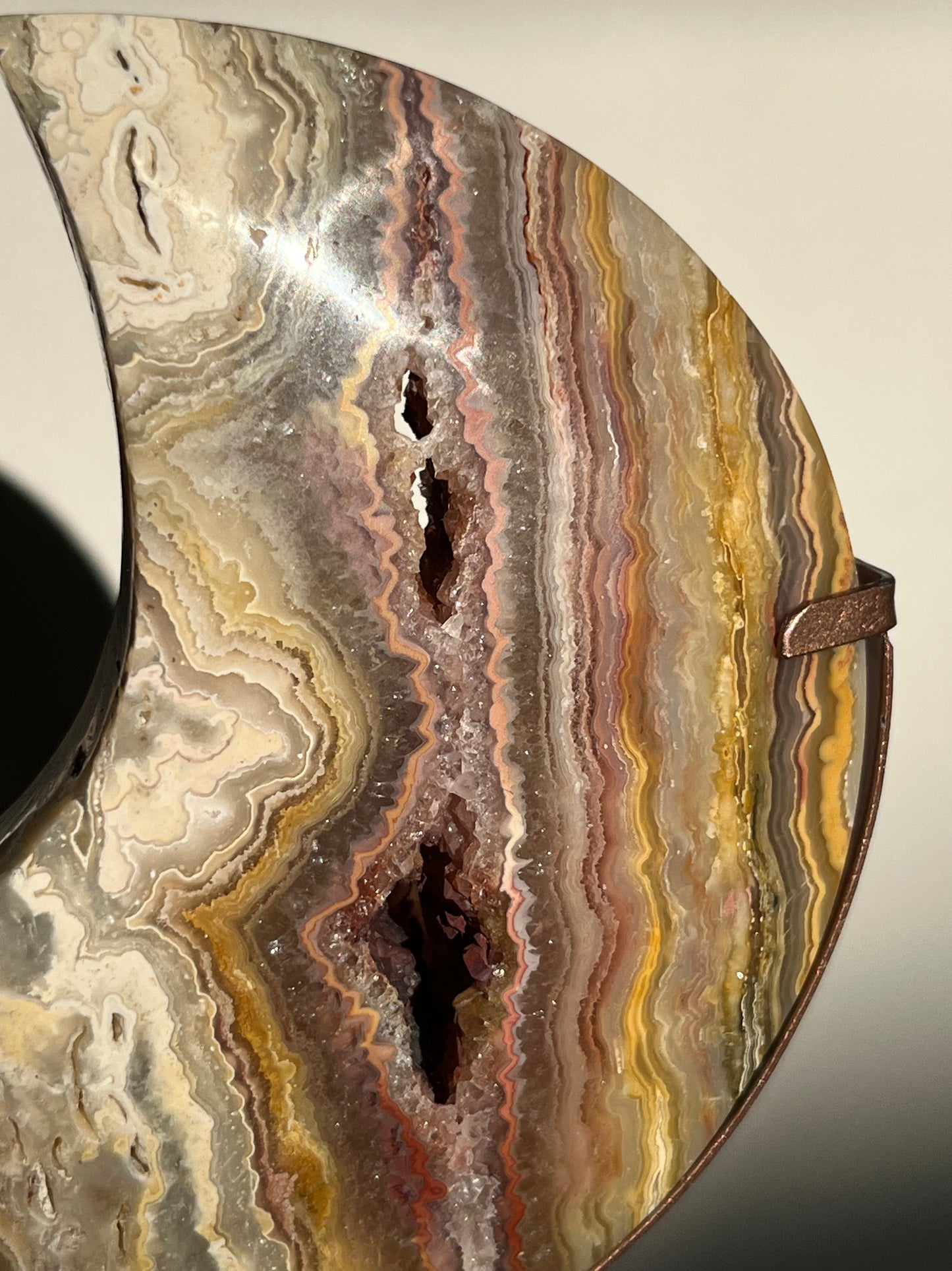Golden x Pink Lace Agate Moon Carving on Rose Gold Coloured Stand C