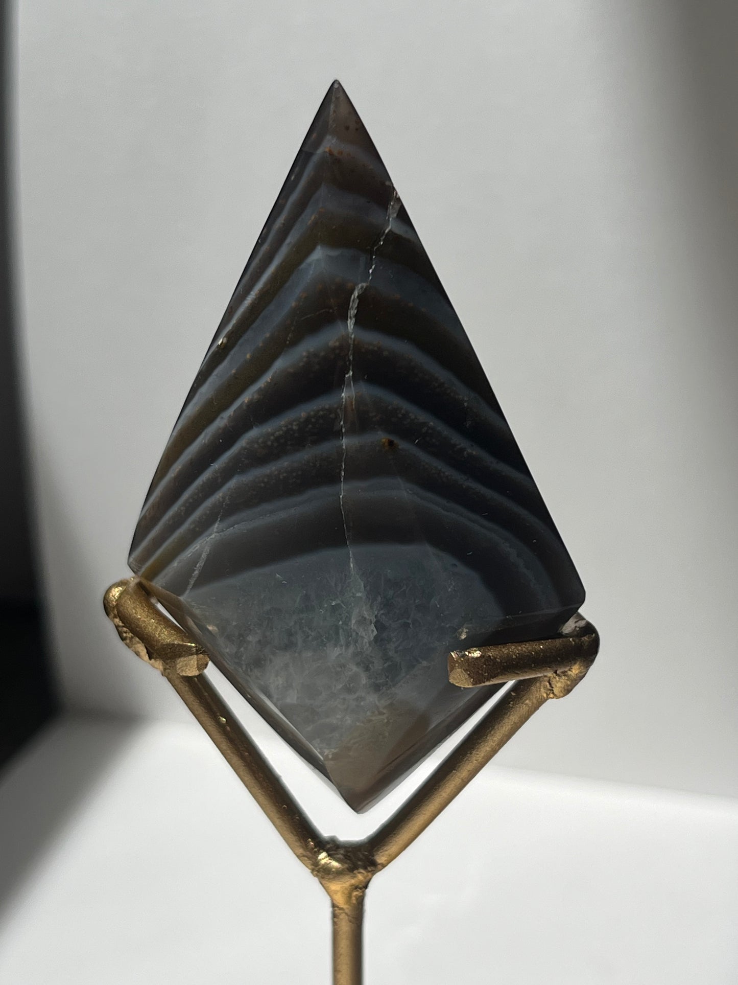 Purple Banded Agate Diamond Carving on Stand E