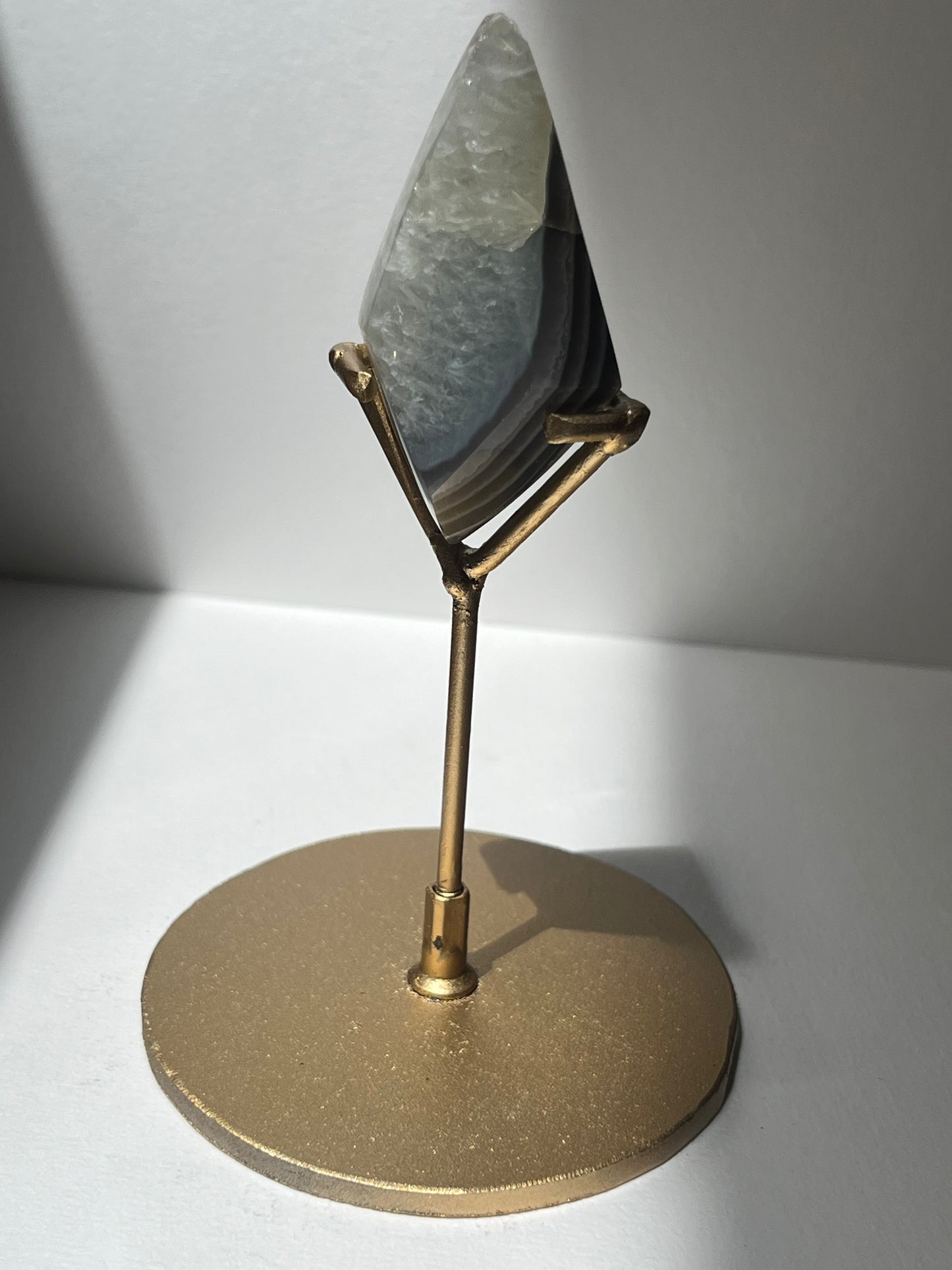 Purple Banded Agate Diamond Carving on Stand F